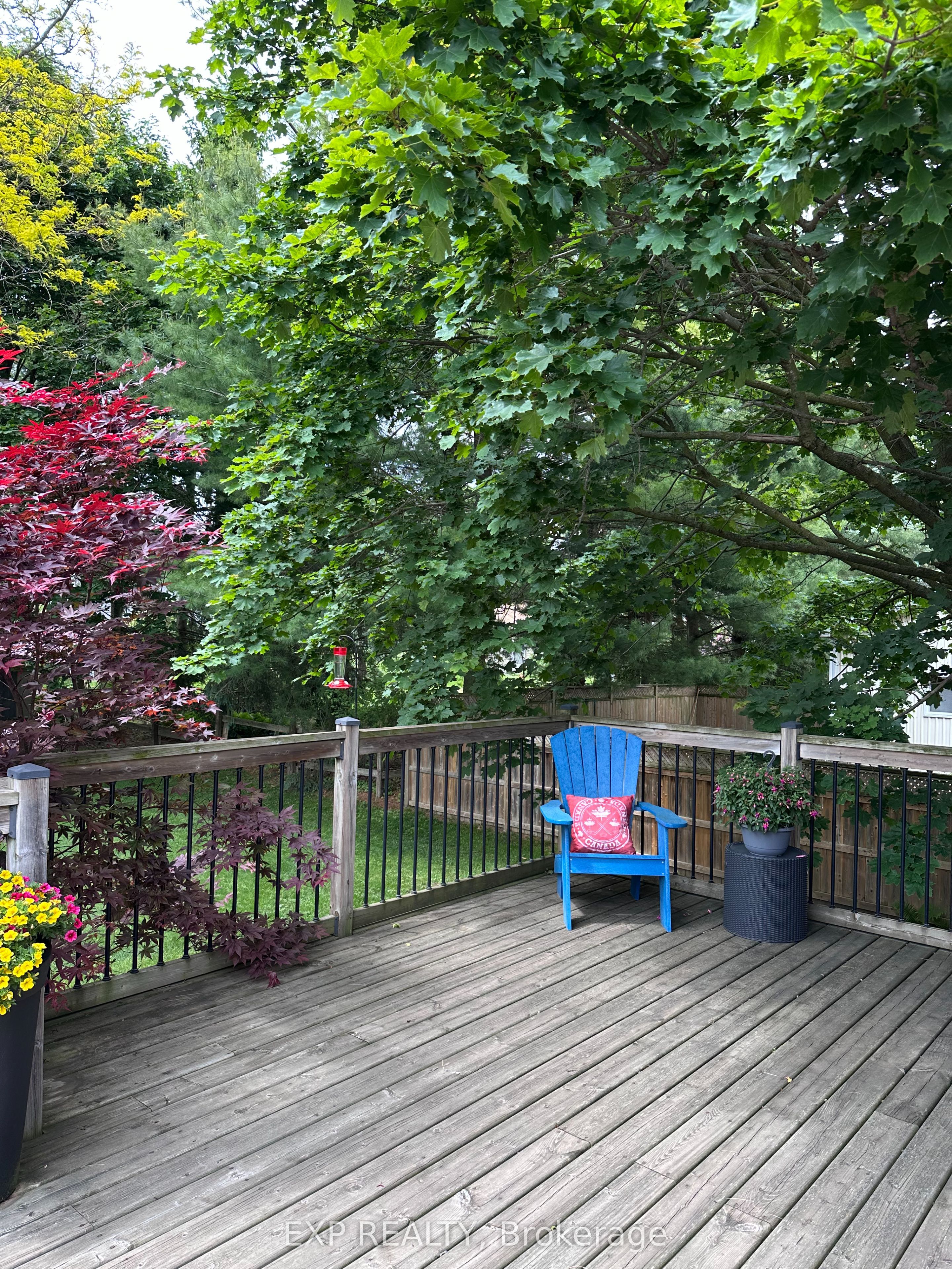 68 Thompson Place Property Photo 14