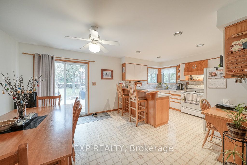 68 Thompson Place Property Photo 22