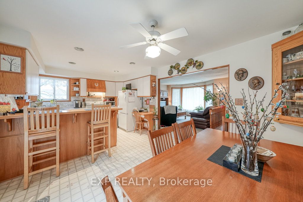68 Thompson Place Property Photo 23