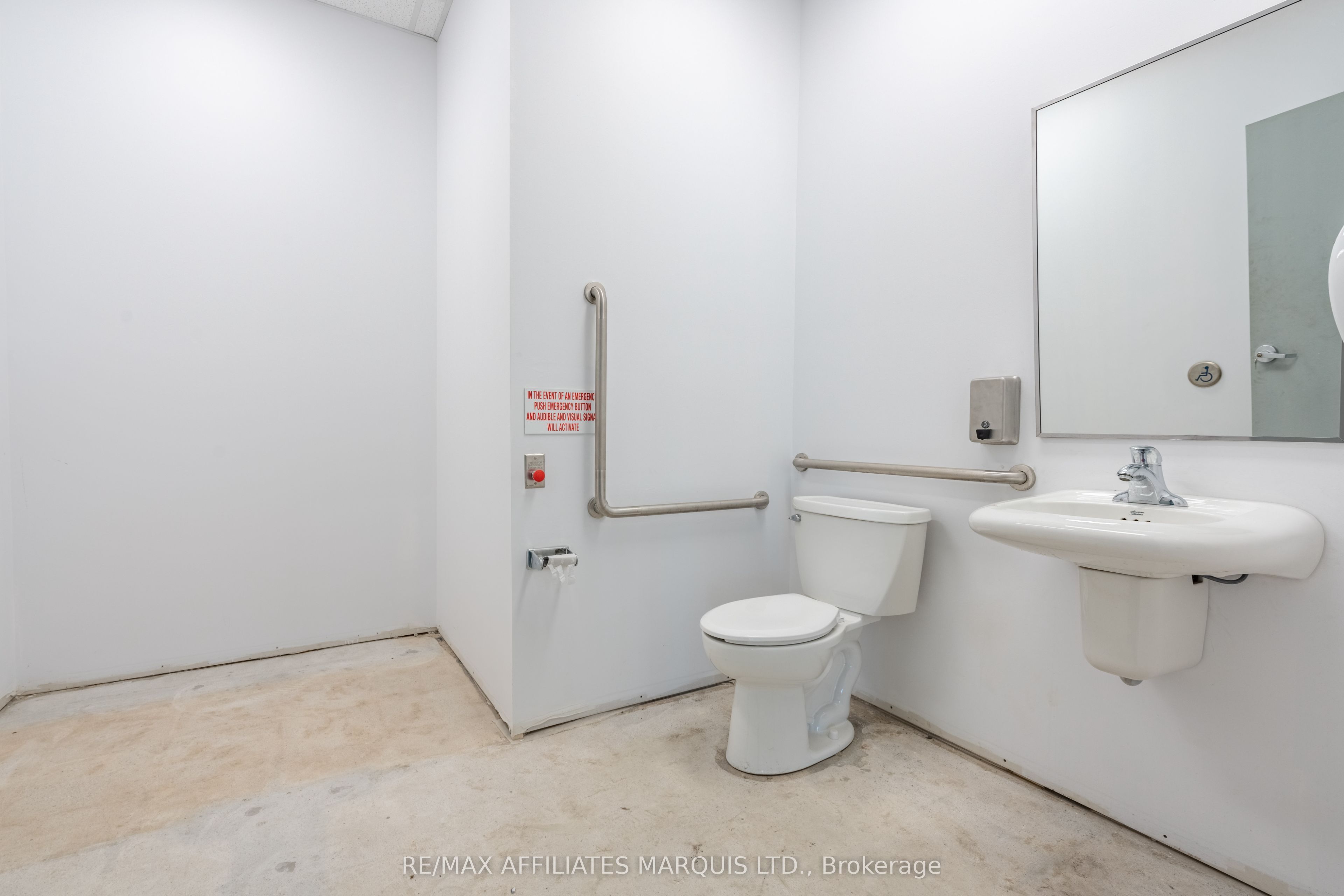 550 Stewart Boulevard Property Photo 15