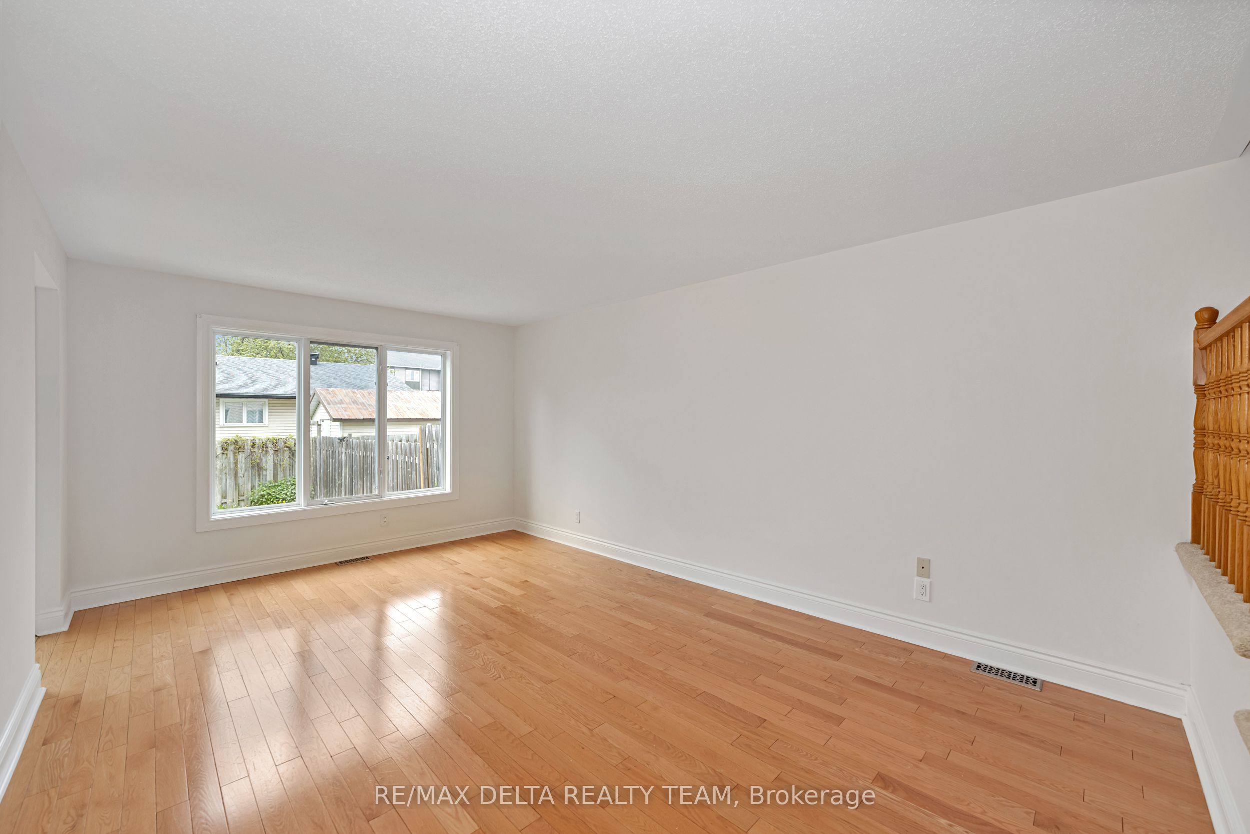 551 Casabella Drive Property Photo 9