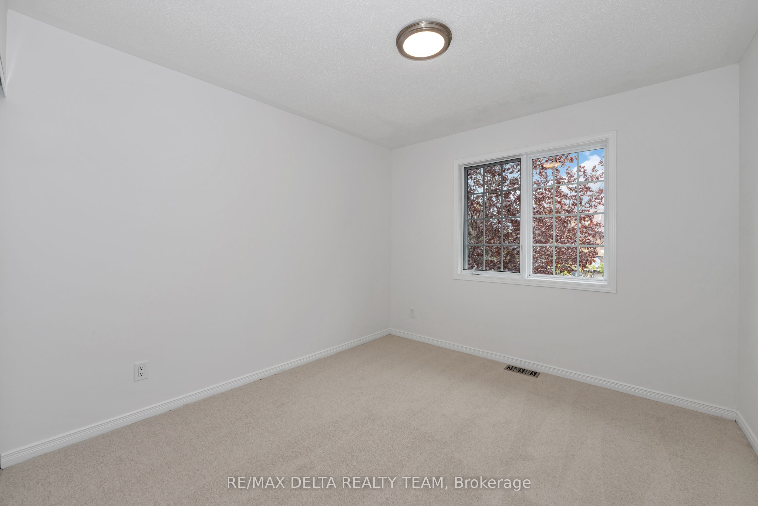 551 Casabella Drive Property Photo 15