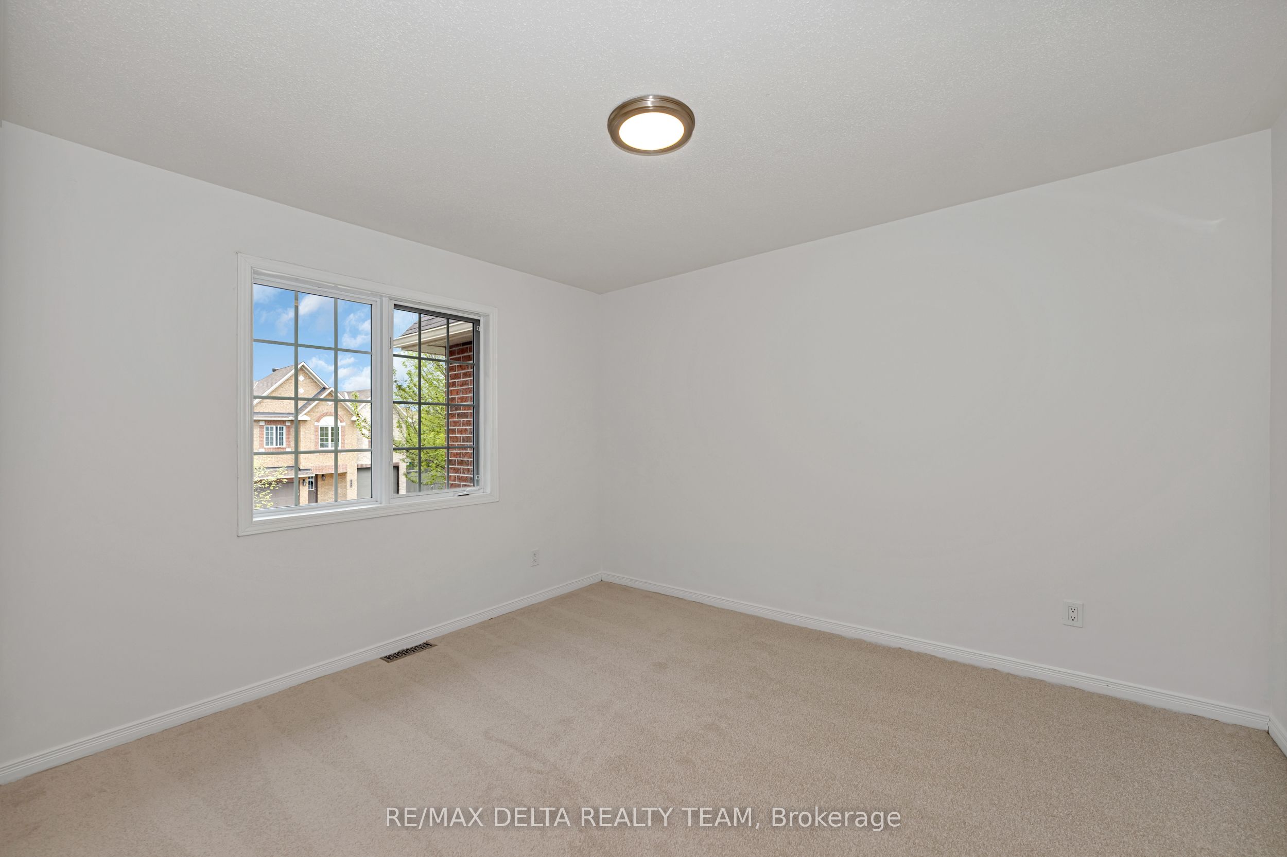 551 Casabella Drive Property Photo 18