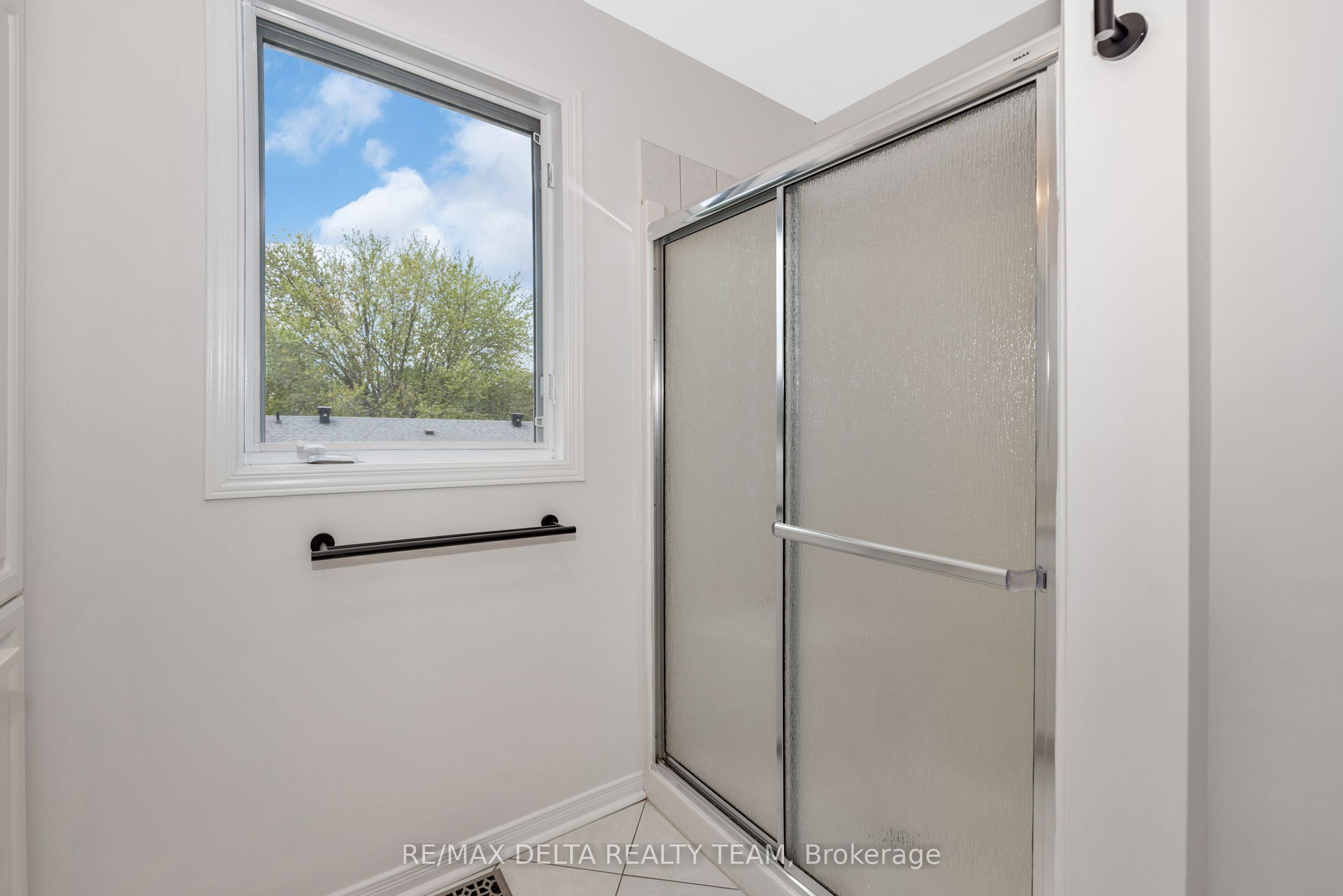 551 Casabella Drive Property Photo 28