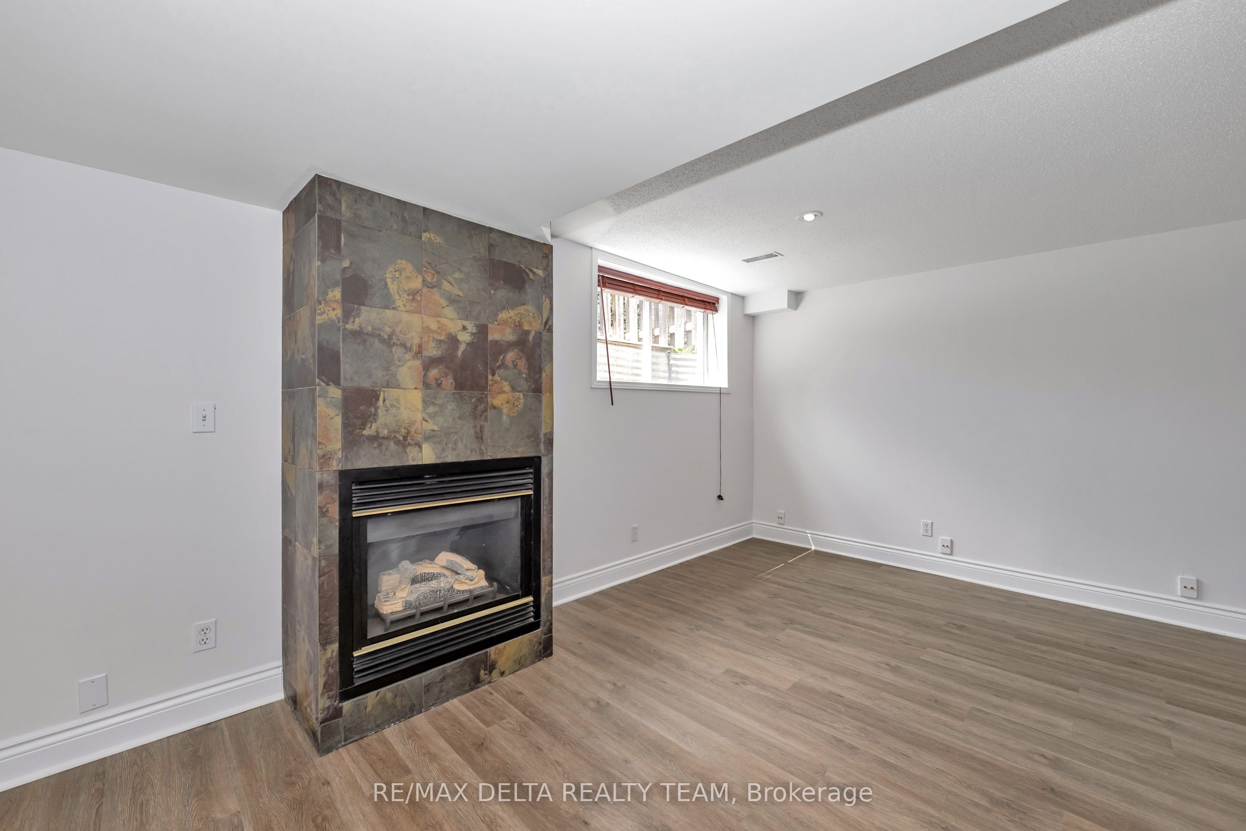 551 Casabella Drive Property Photo 33