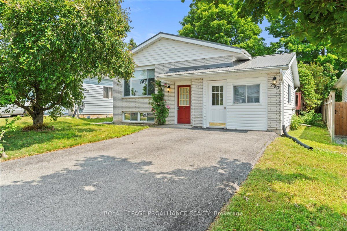 229 Russet Road Property Photo 1