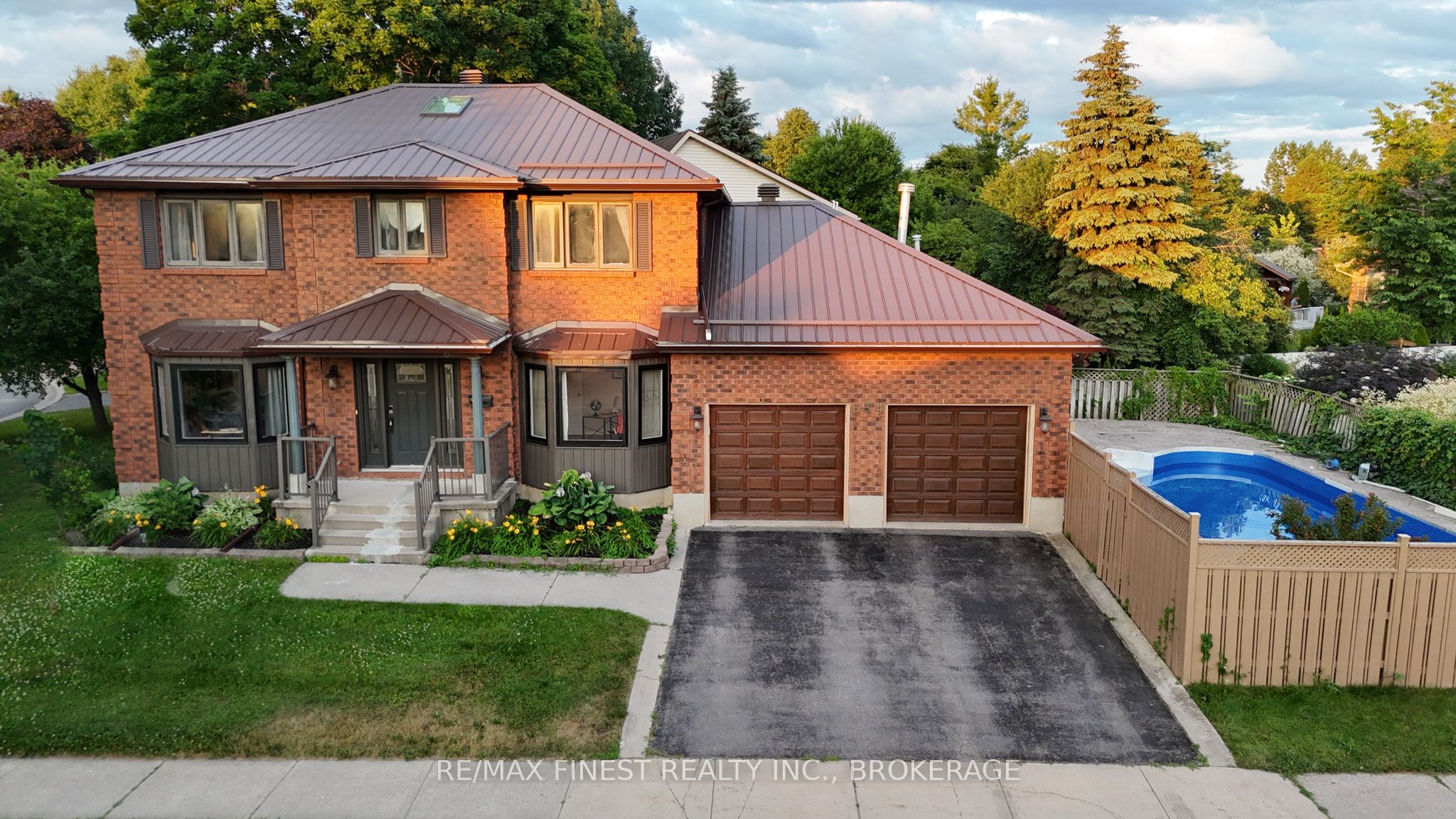 634 Fernmoor Street Property Photo 1