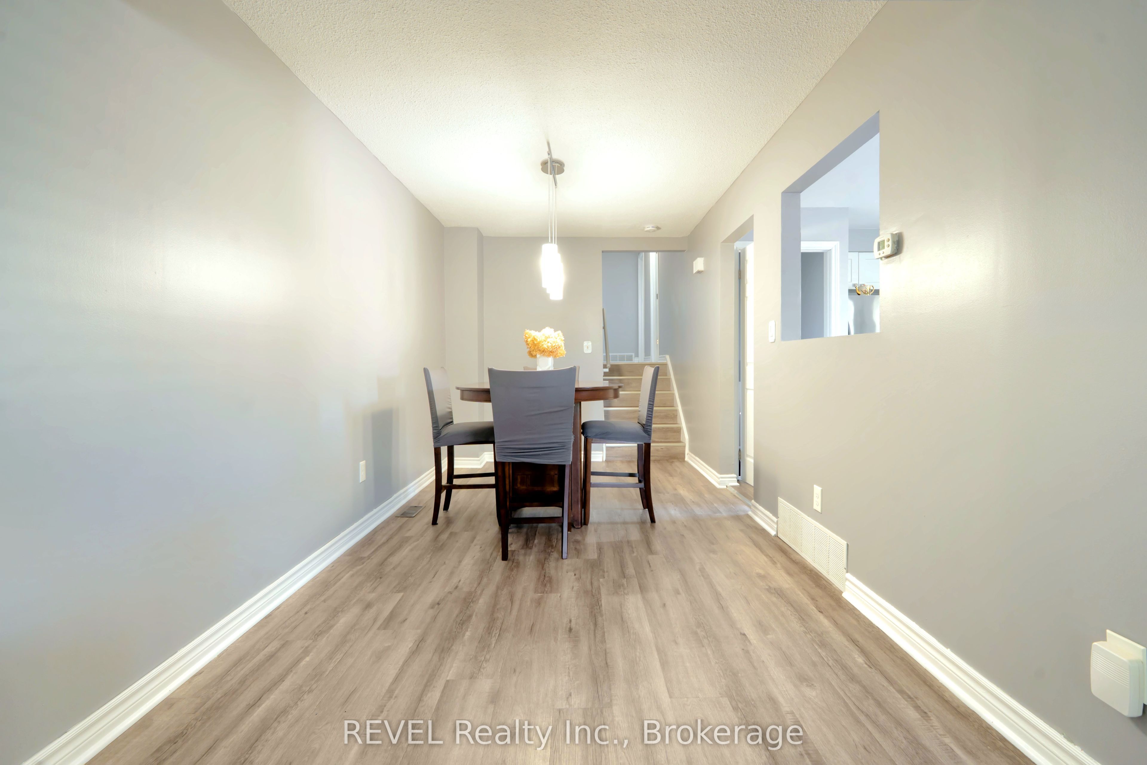 62 Green Maple Drive Property Photo 8
