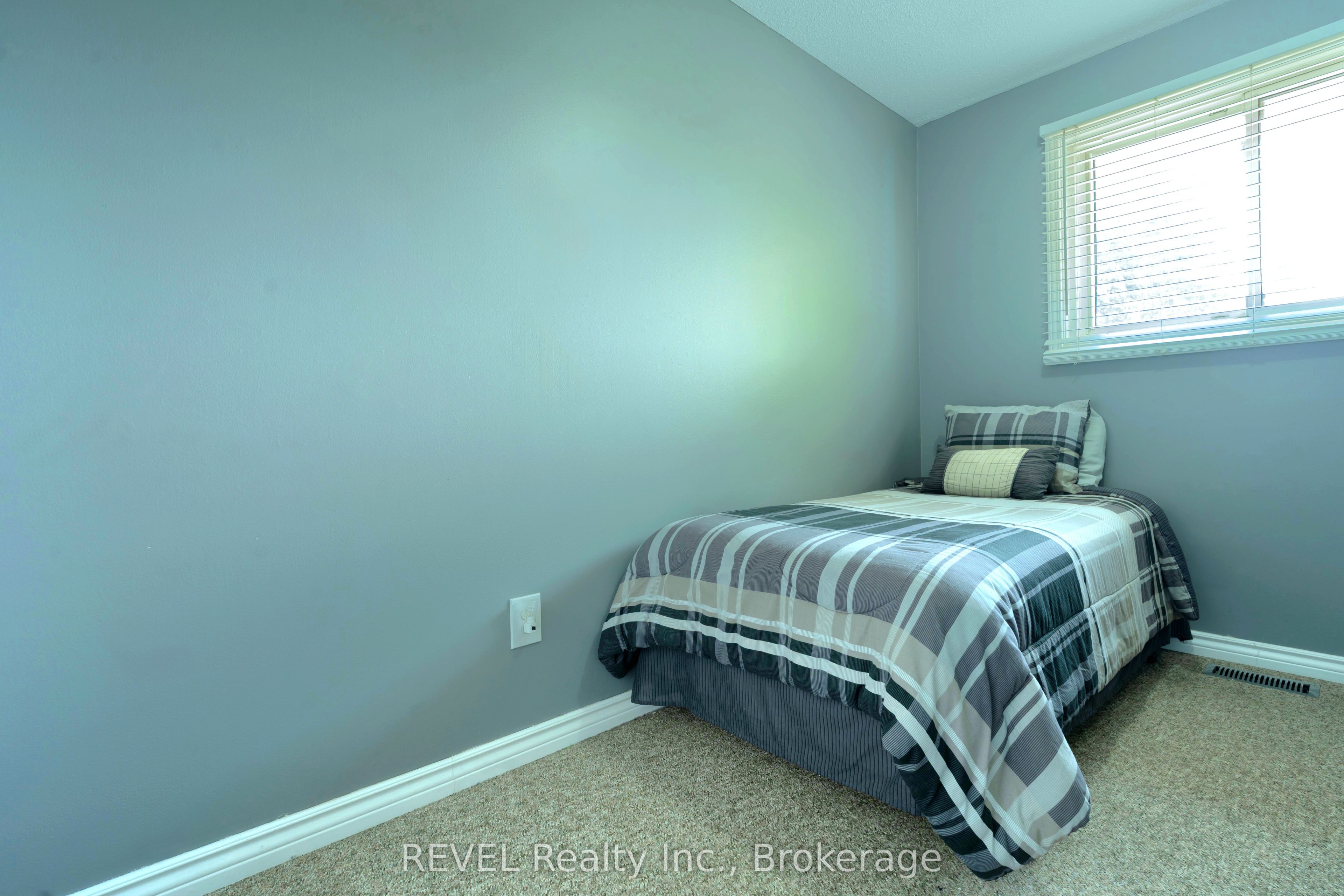 62 Green Maple Drive Property Photo 18