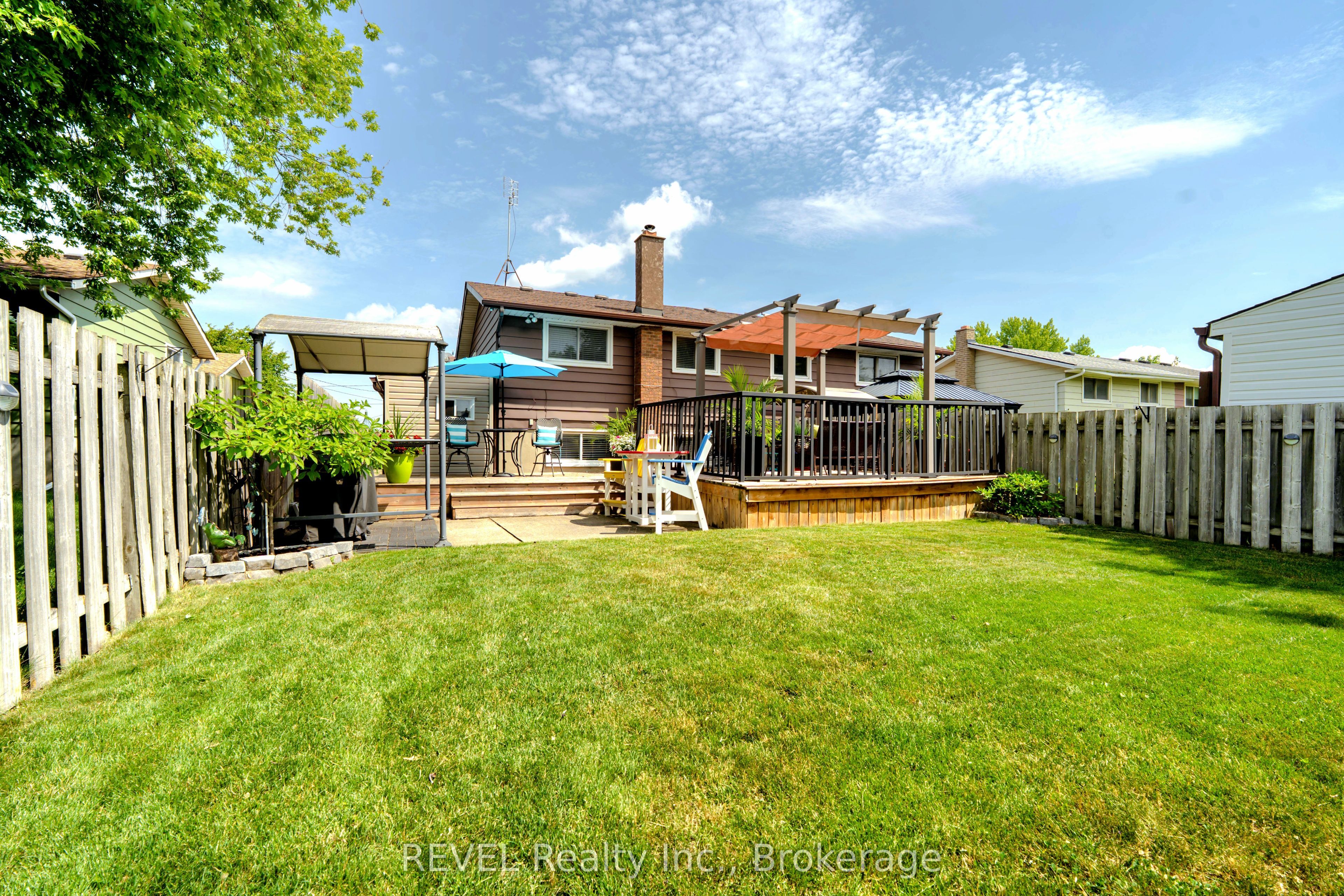 62 Green Maple Drive Property Photo 28