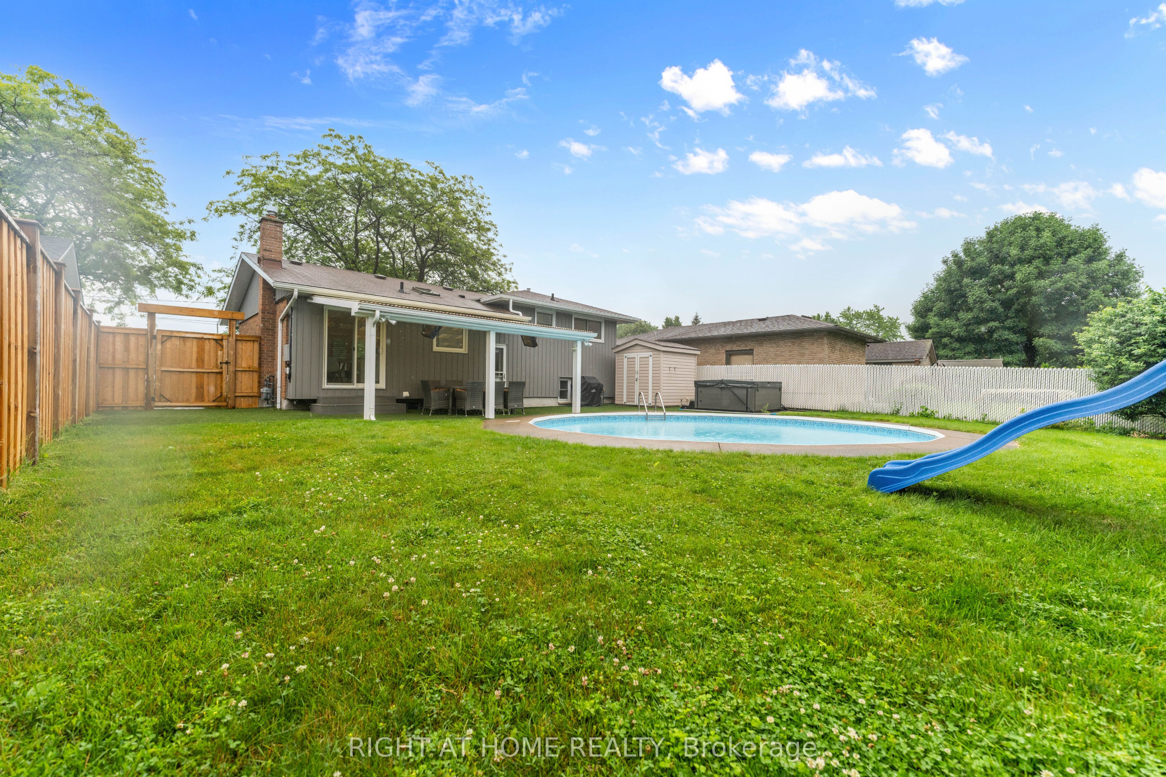 11 Nickel Street Property Photo 37