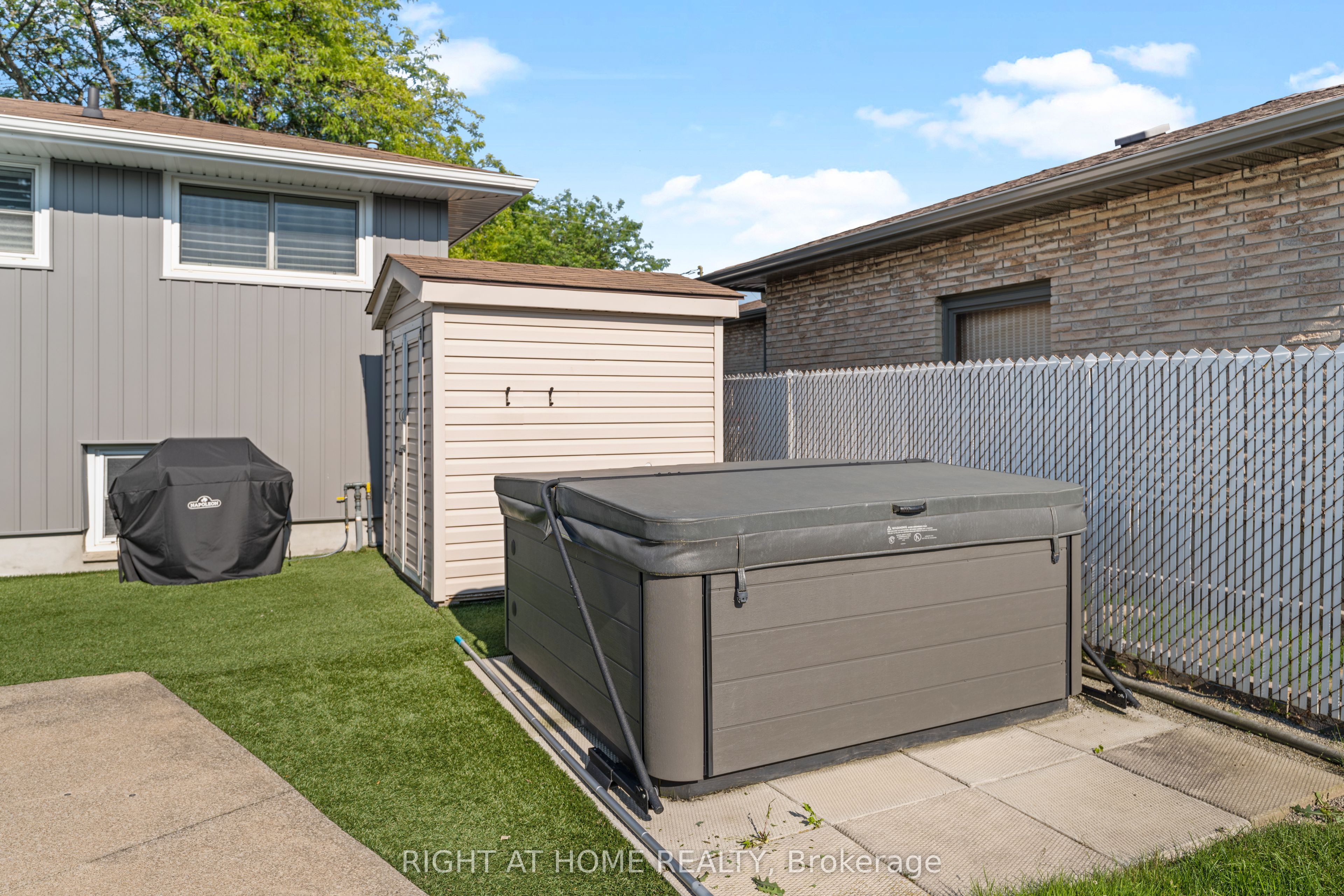 11 Nickel Street Property Photo 48