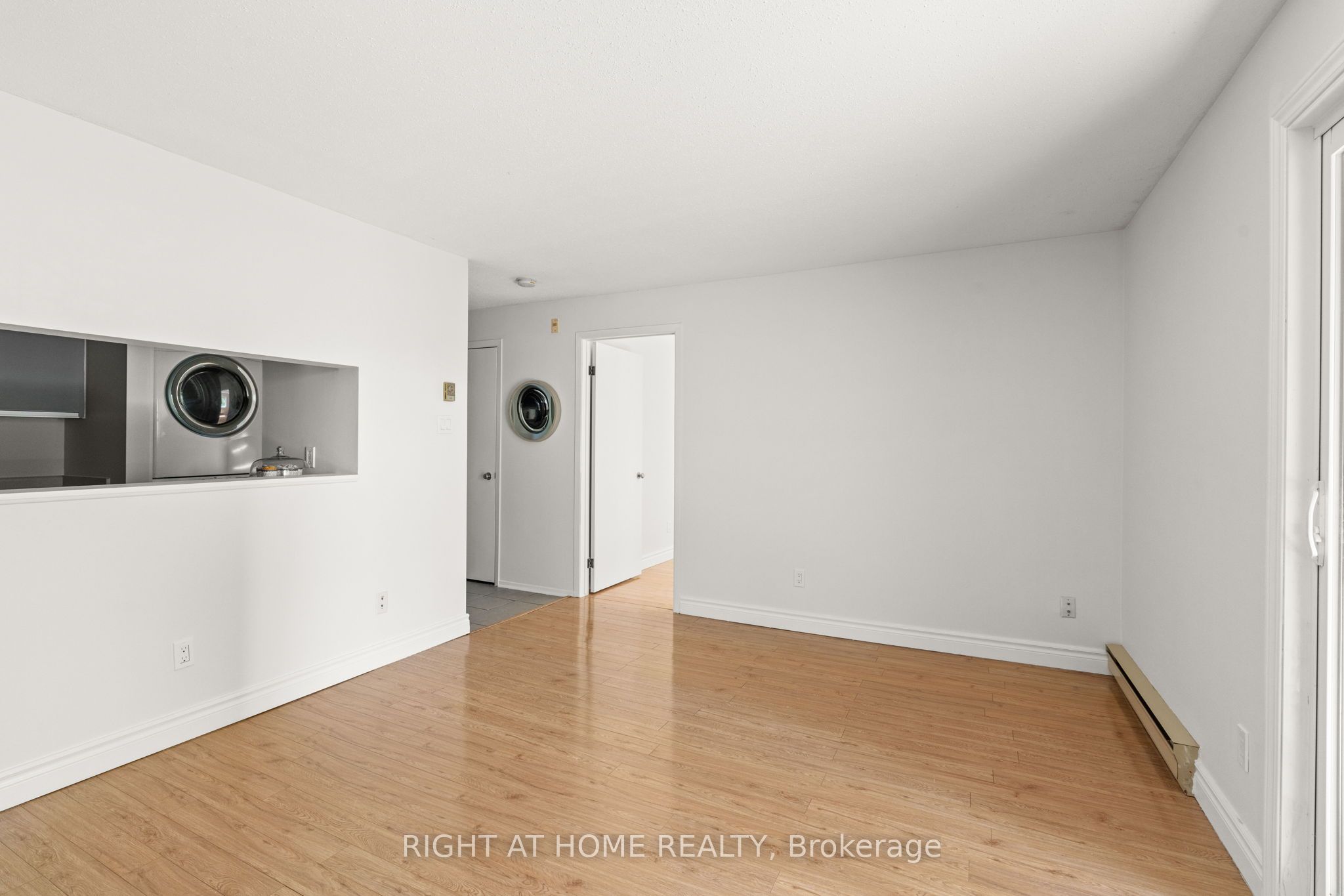 #207 - 250 Brittany Drive Property Photo 9