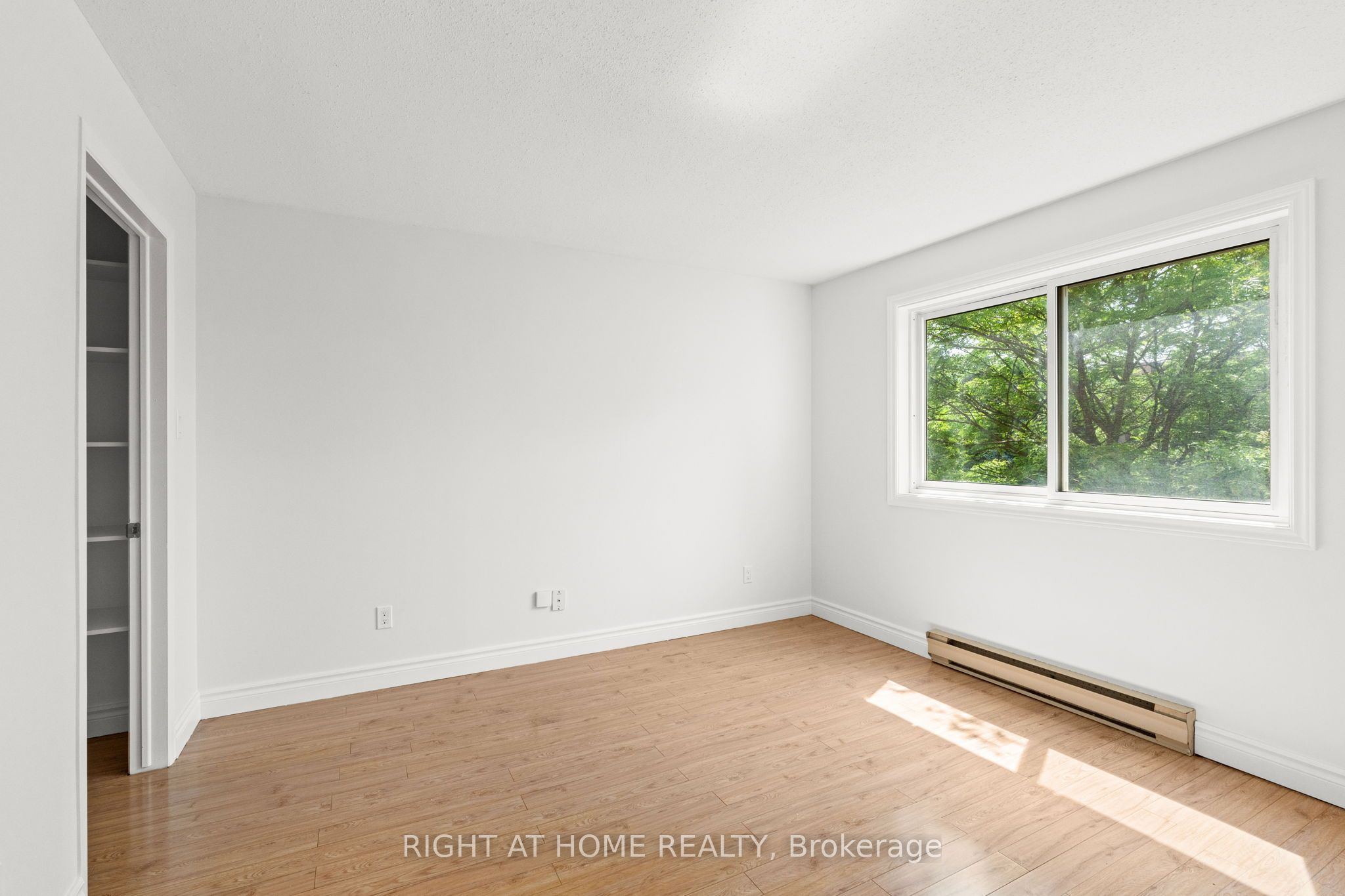 #207 - 250 Brittany Drive Property Photo 11