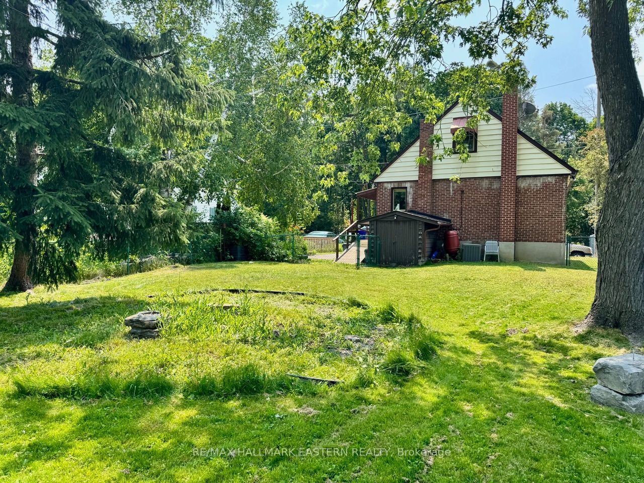 232 Munroe Avenue Property Photo 4