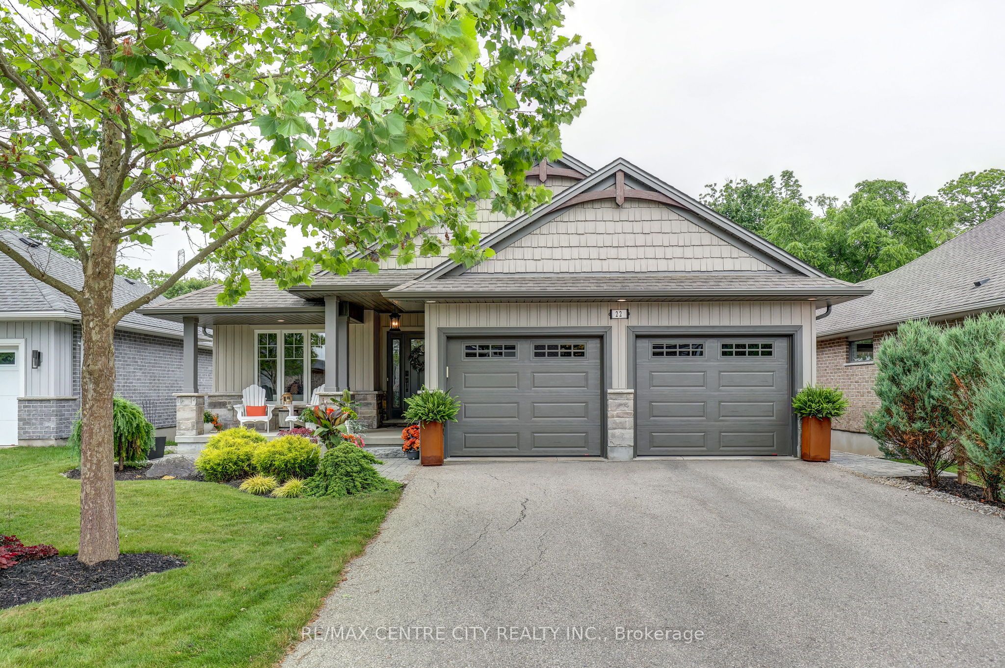 22 Deerfield Court Property Photo 1