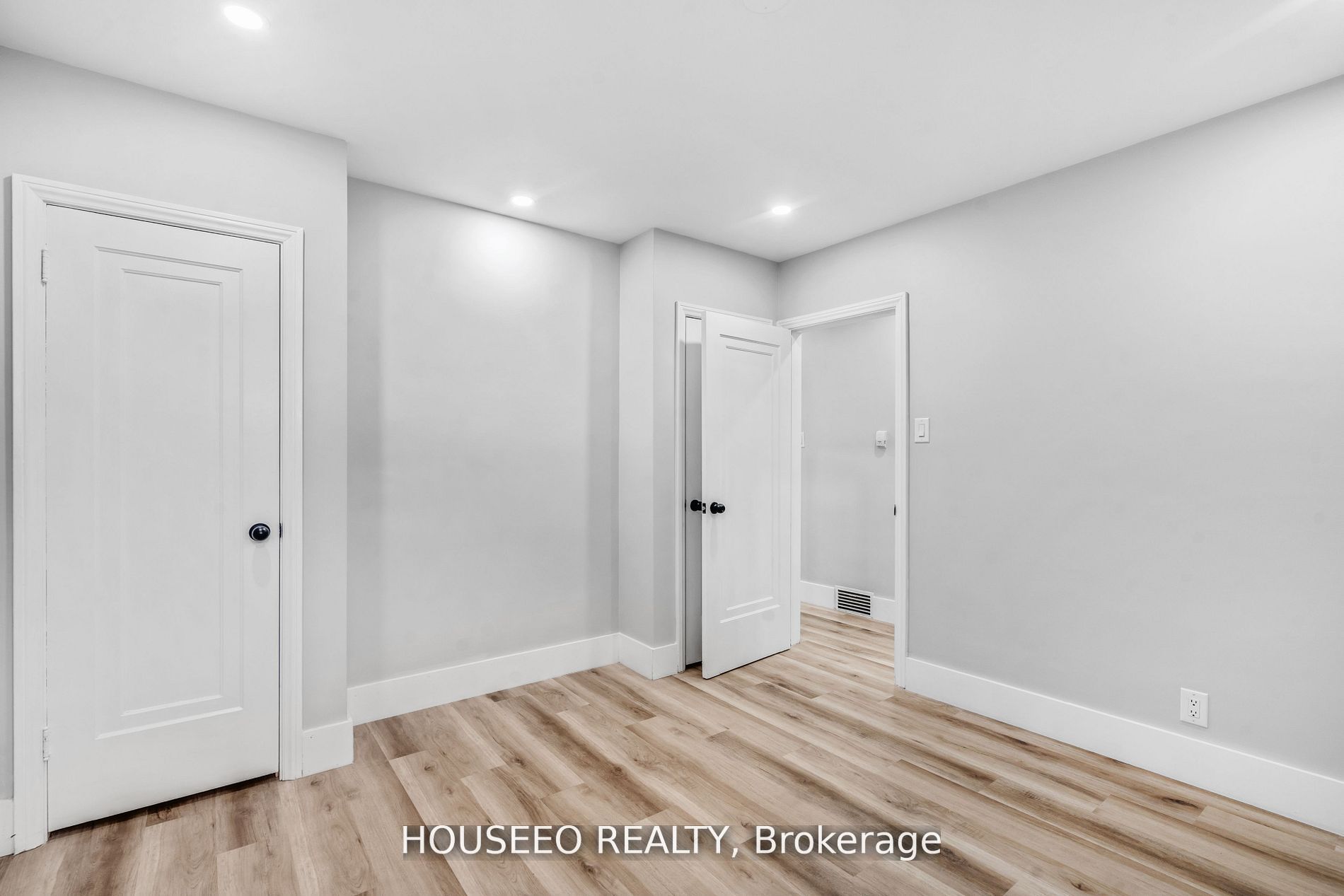 718 Leroy Avenue Property Photo 17
