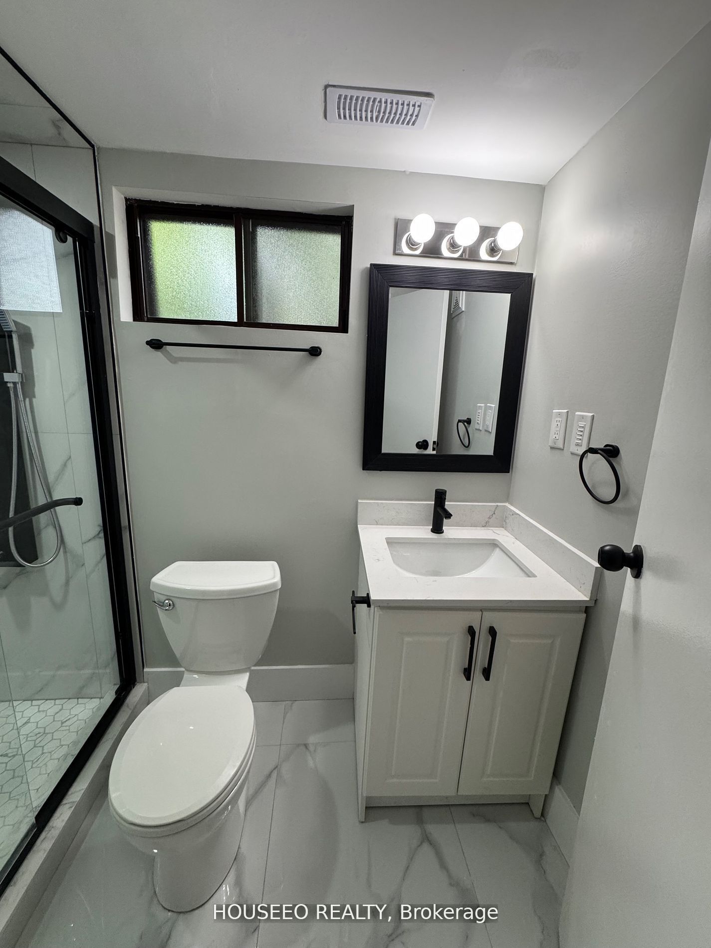 718 Leroy Avenue Property Photo 24