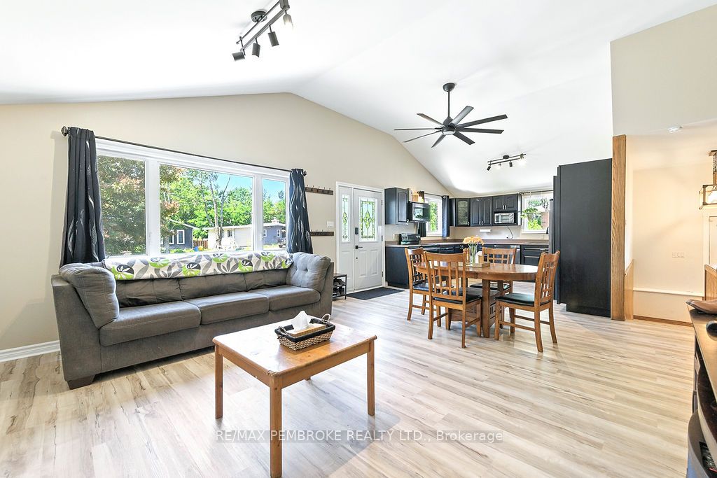62 Mary Street Property Photo 12