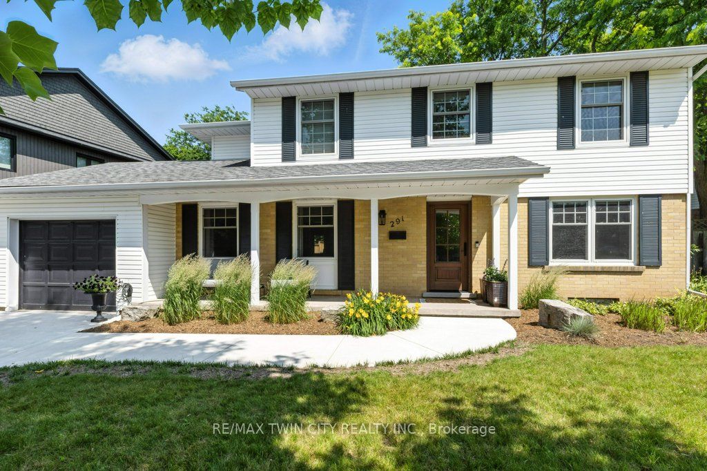 291 Lourdes Street Property Photo 1