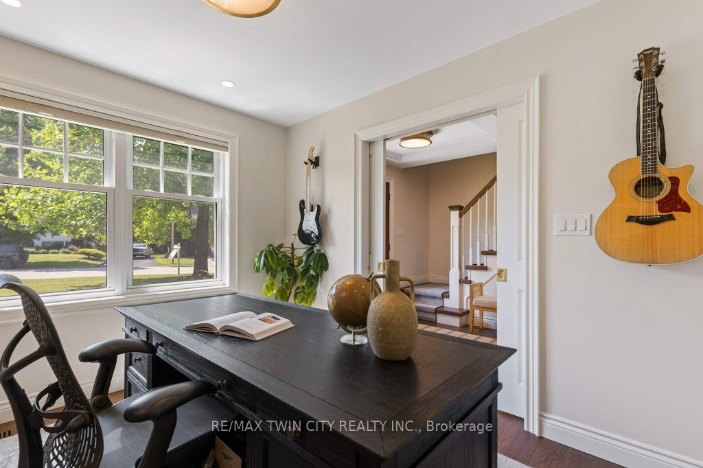 291 Lourdes Street Property Photo 12