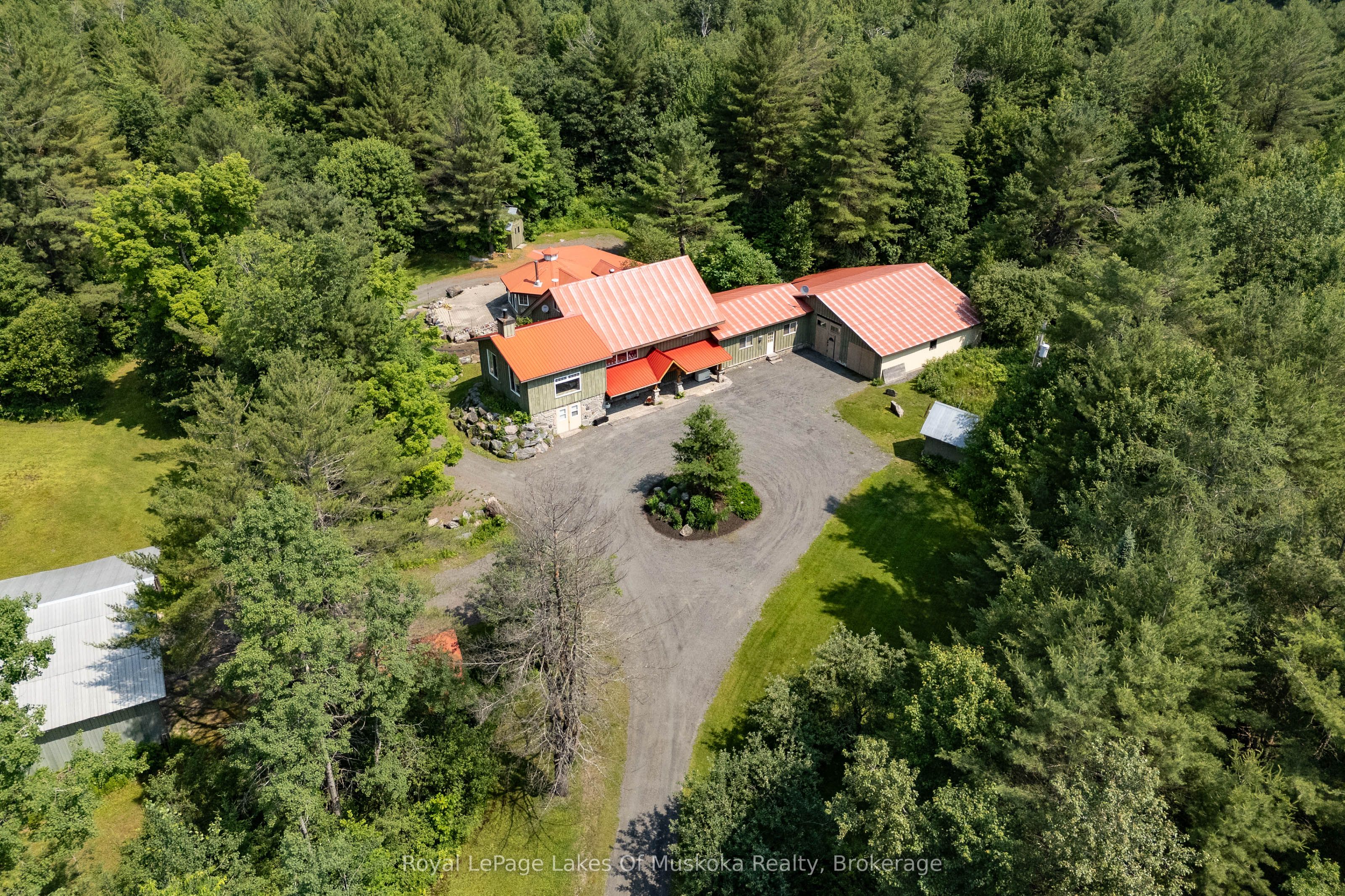 2171 Muskoka 117 Road Property Photo 1