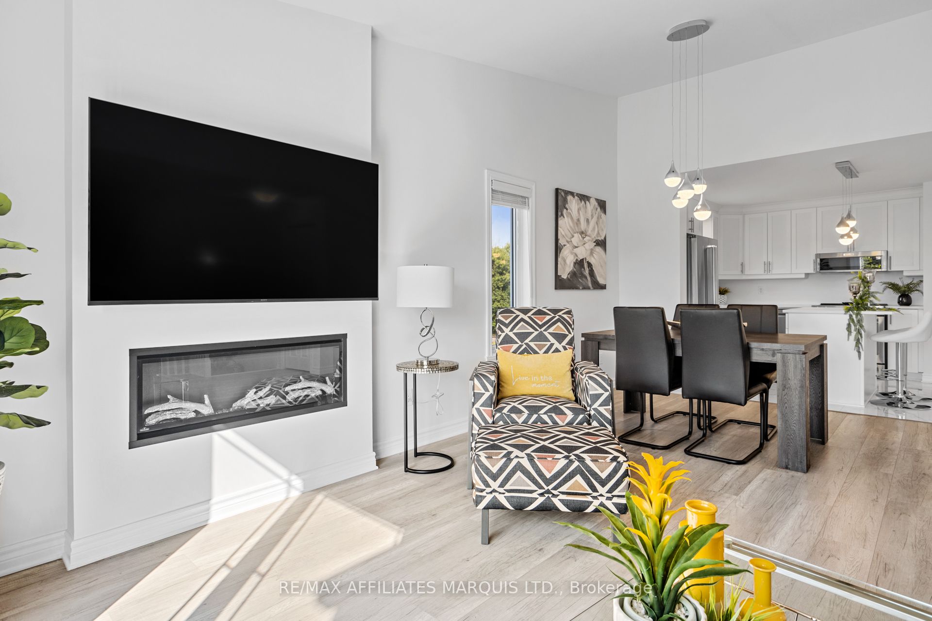 229 Water Street E 206 Property Photo 6