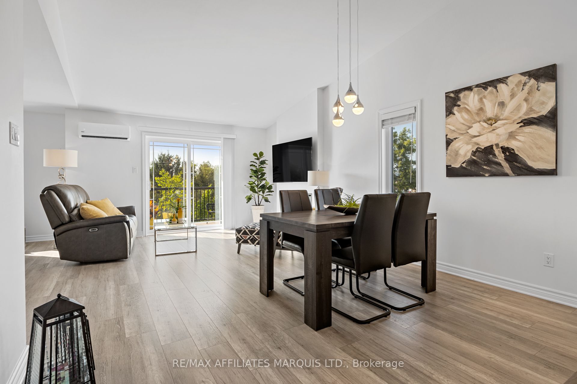 229 Water Street E 206 Property Photo 7