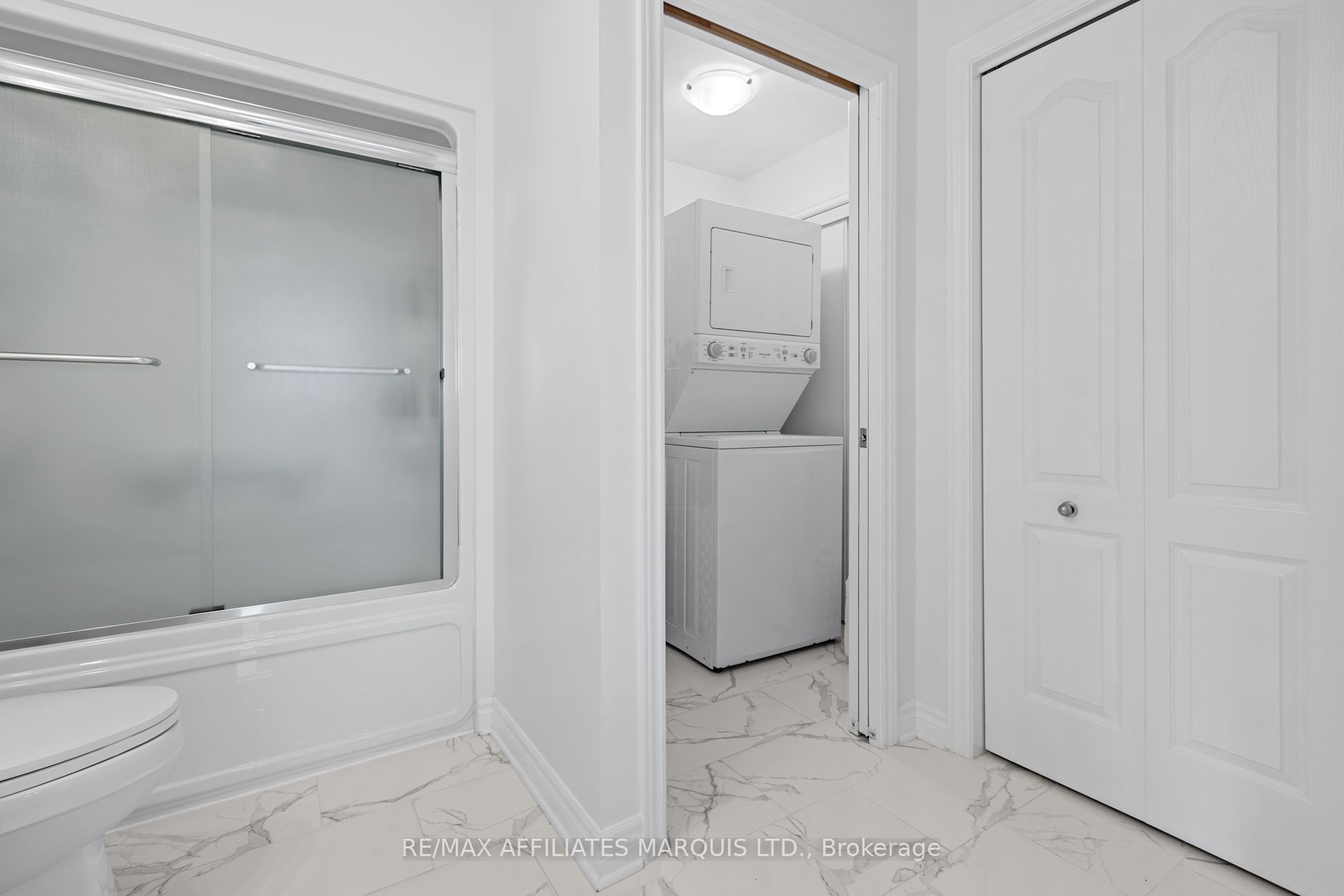 229 Water Street E 206 Property Photo 19