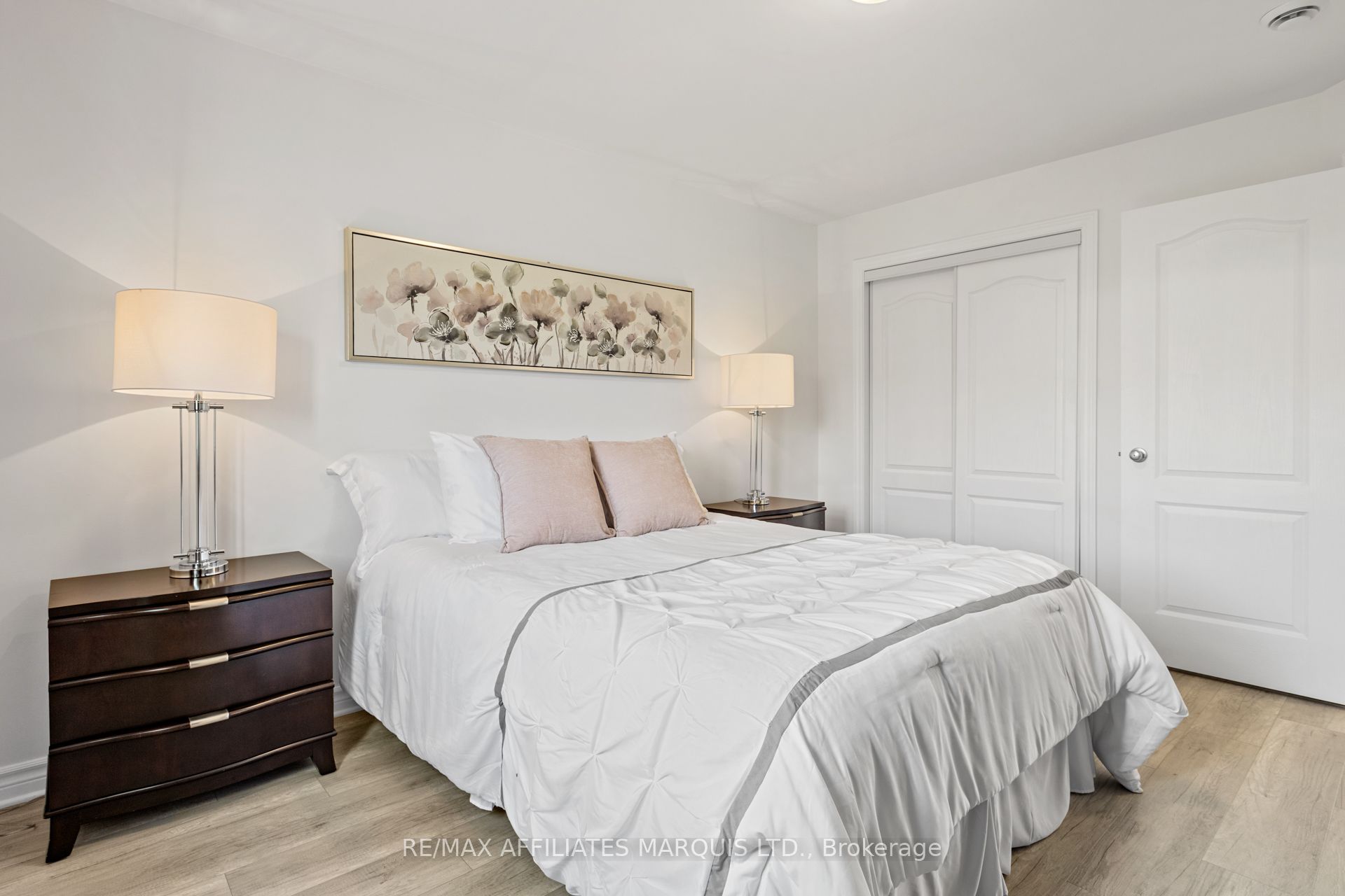 229 Water Street E 206 Property Photo 22