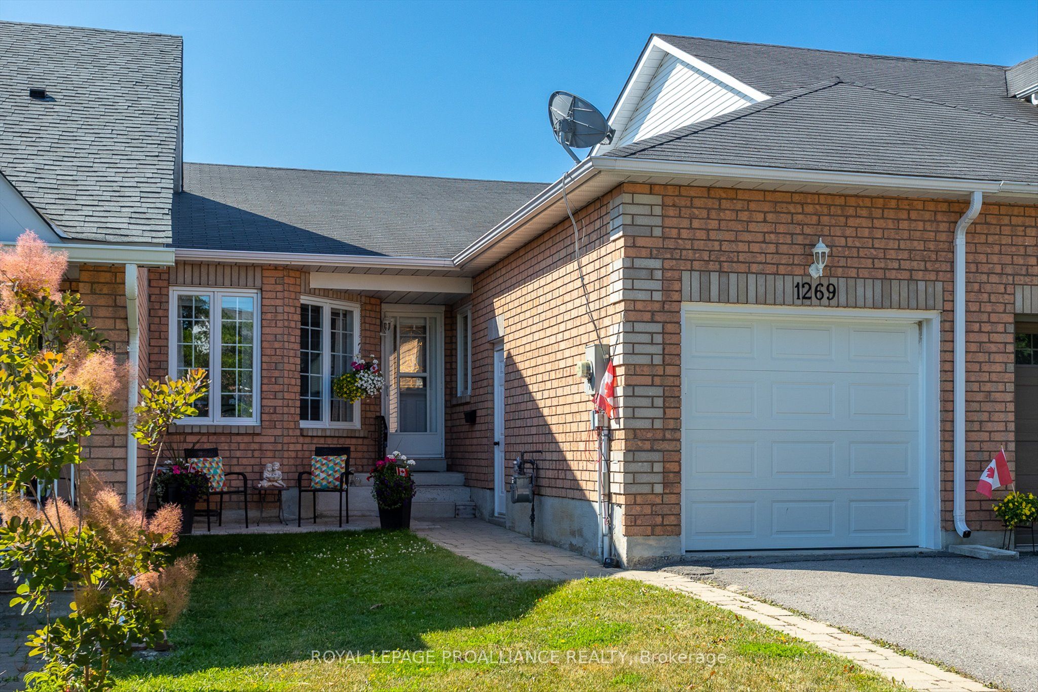 1269 Eagle Crescent Property Photo 1