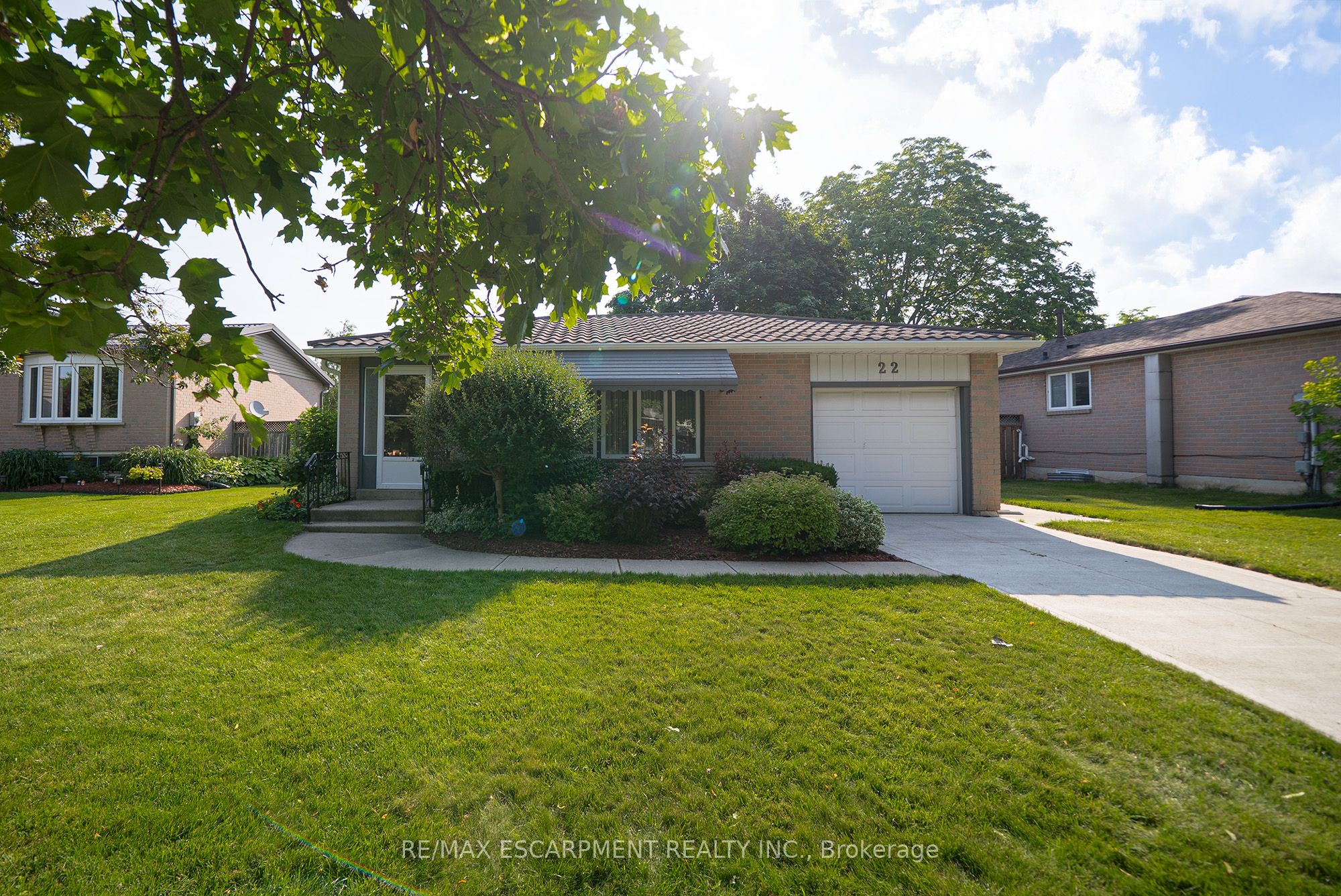 22 Sprucehill Drive Property Photo 2