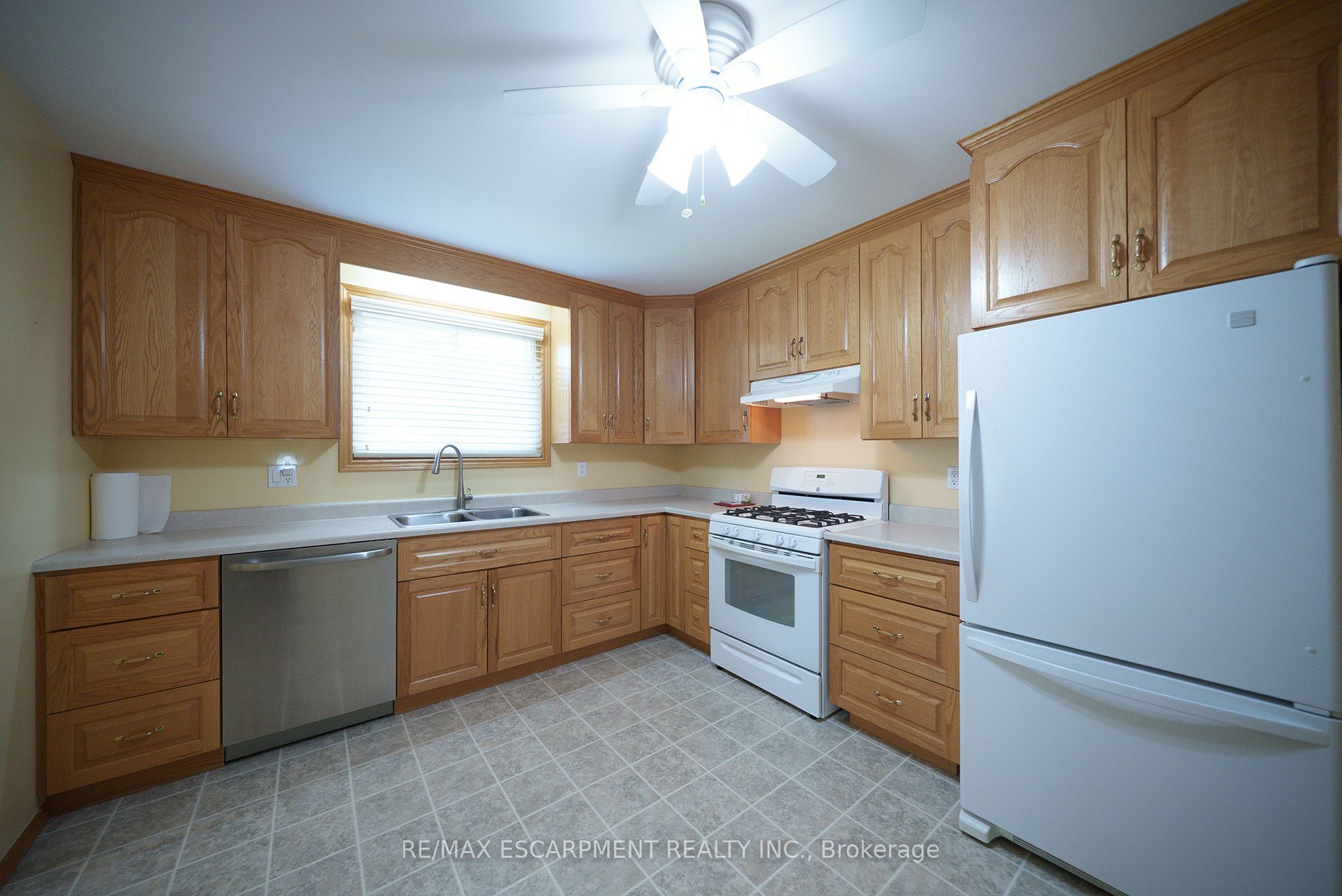 22 Sprucehill Drive Property Photo 6