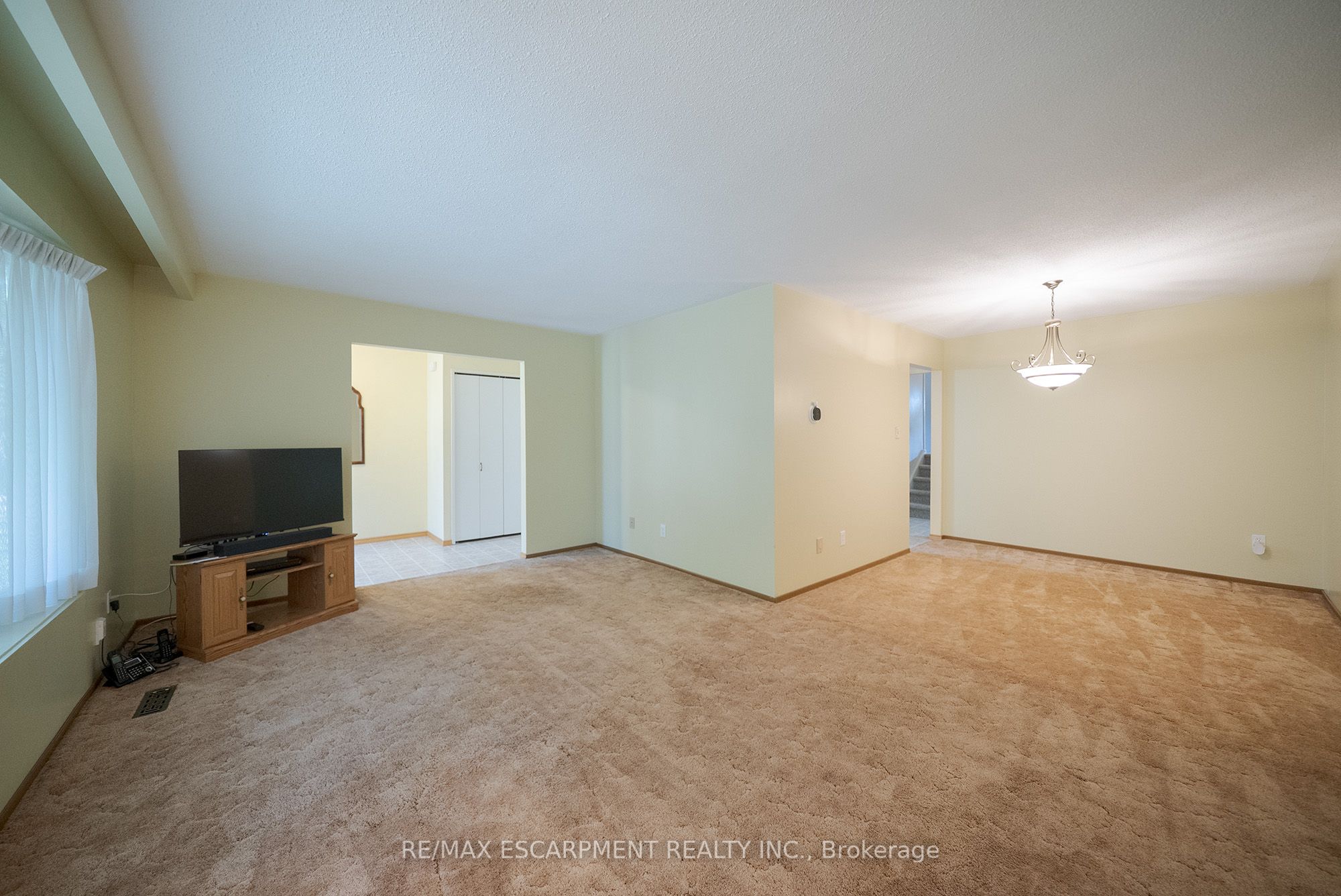 22 Sprucehill Drive Property Photo 10