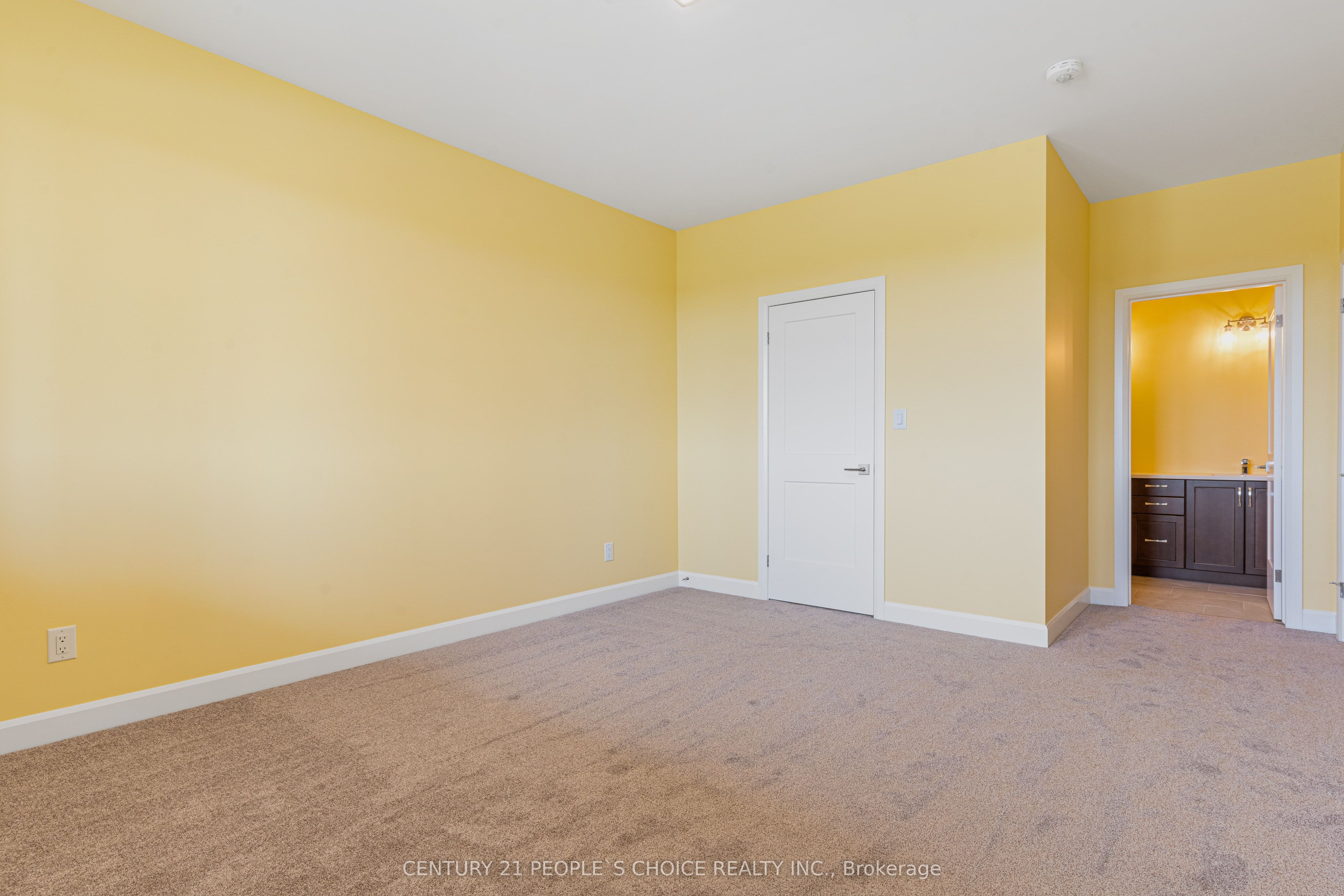 3947 Mitchell Crescent Property Photo 32