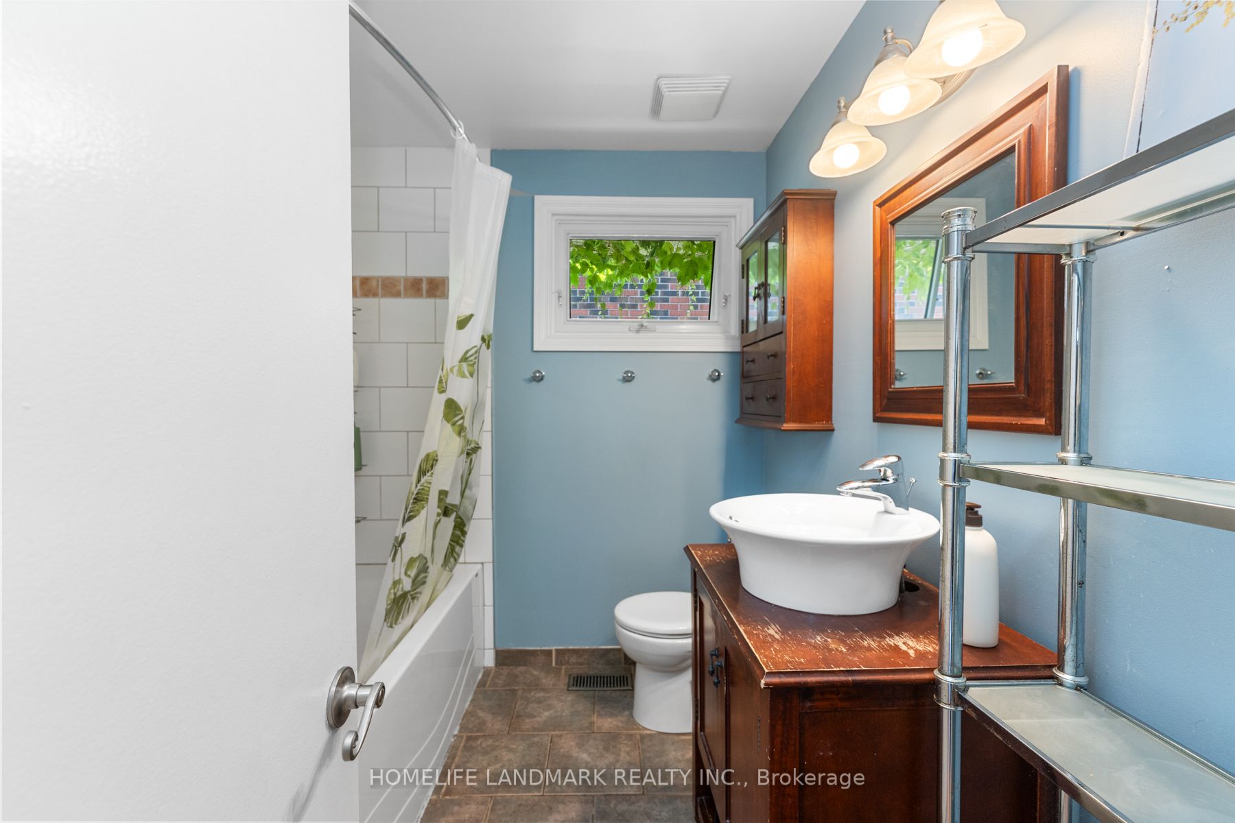 55 Cliff Crescent Property Photo 11