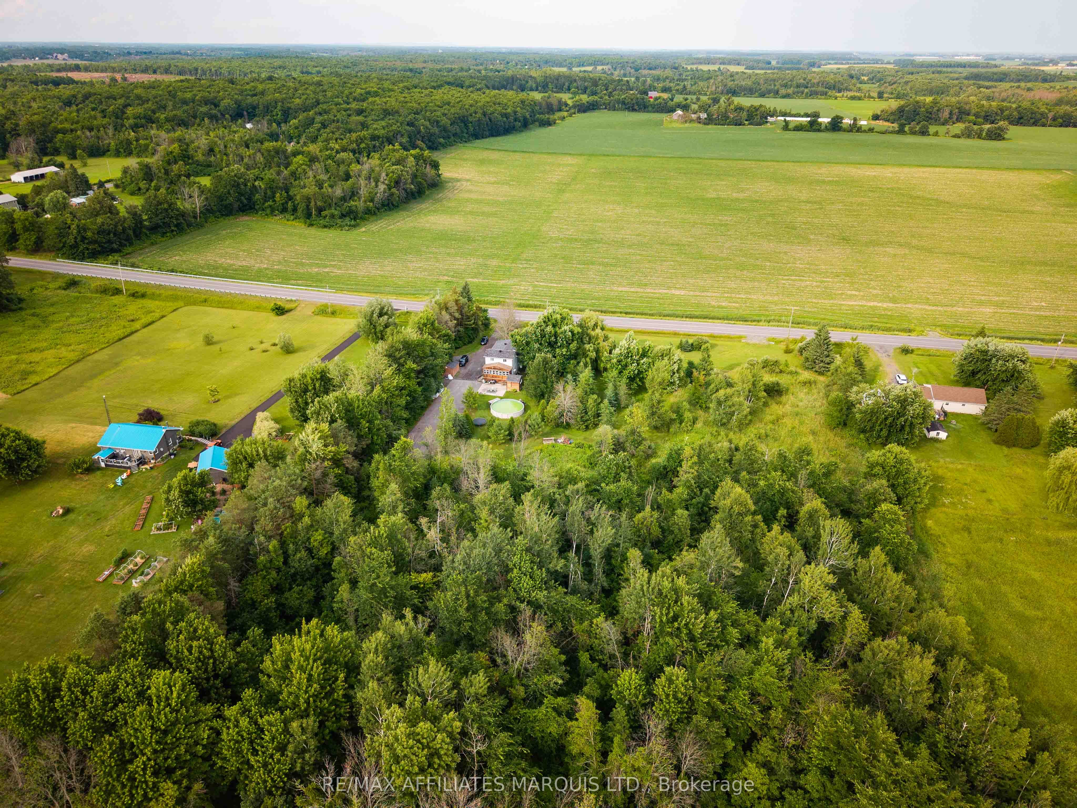 5042 Johnson Road Property Photo 3
