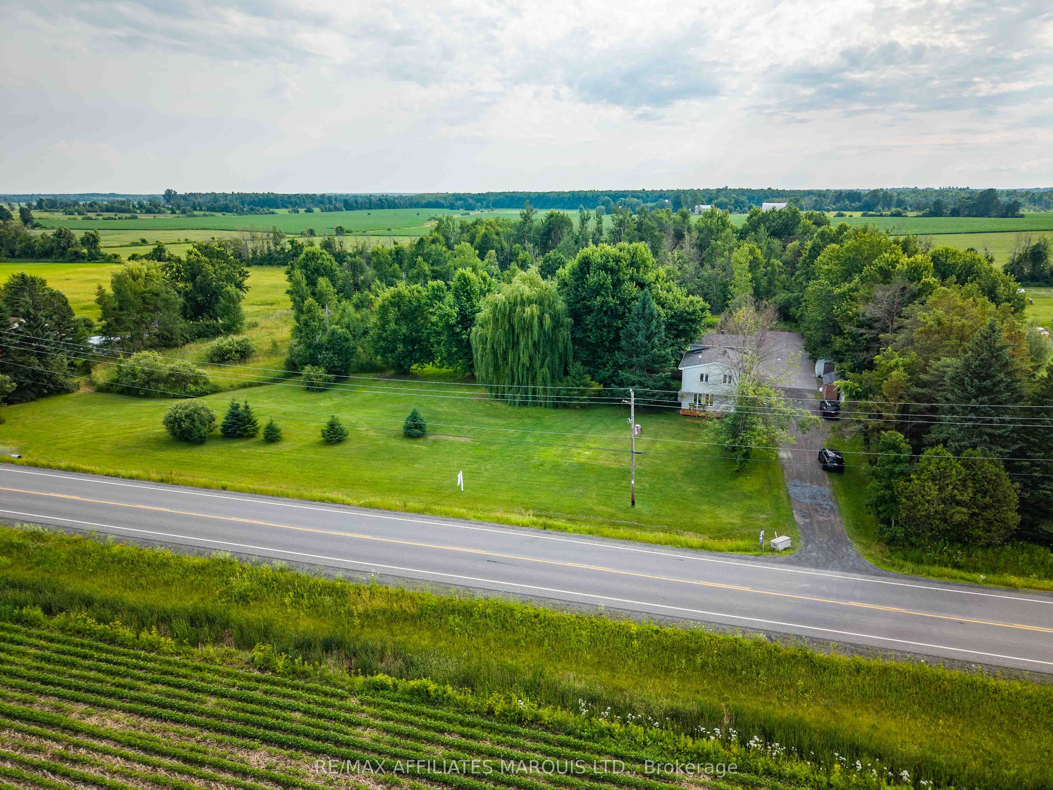 5042 Johnson Road Property Photo 4