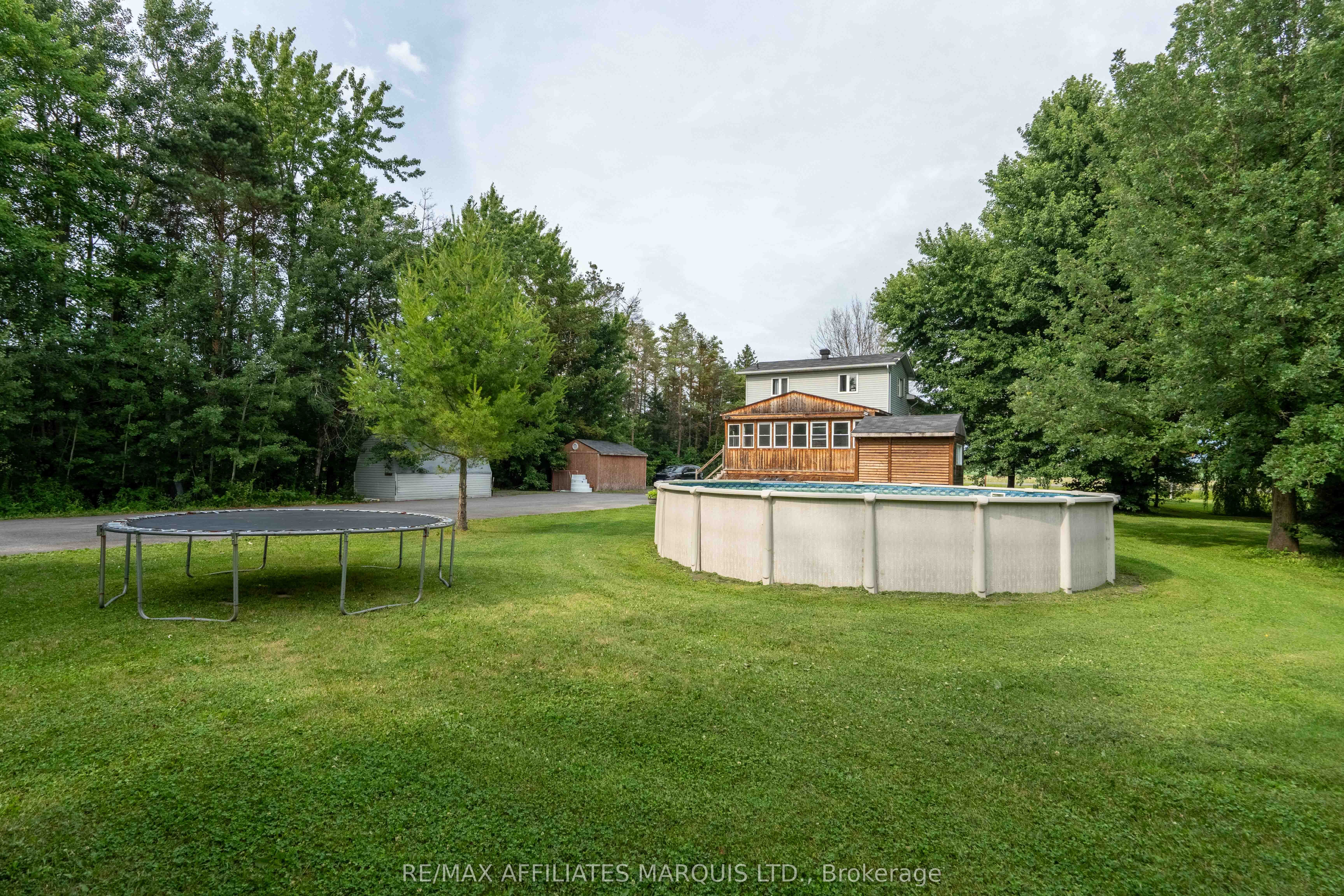 5042 Johnson Road Property Photo 10