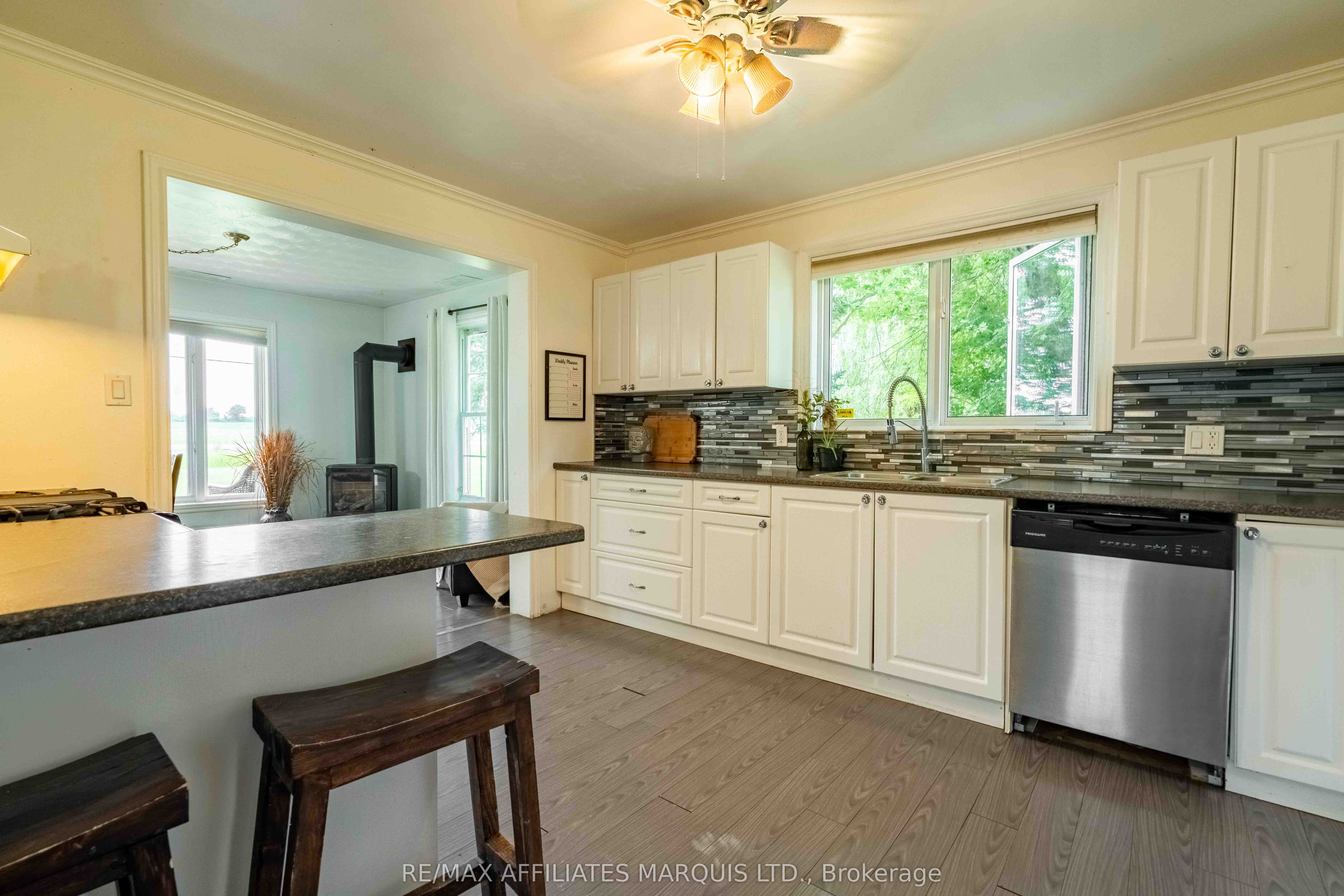 5042 Johnson Road Property Photo 17