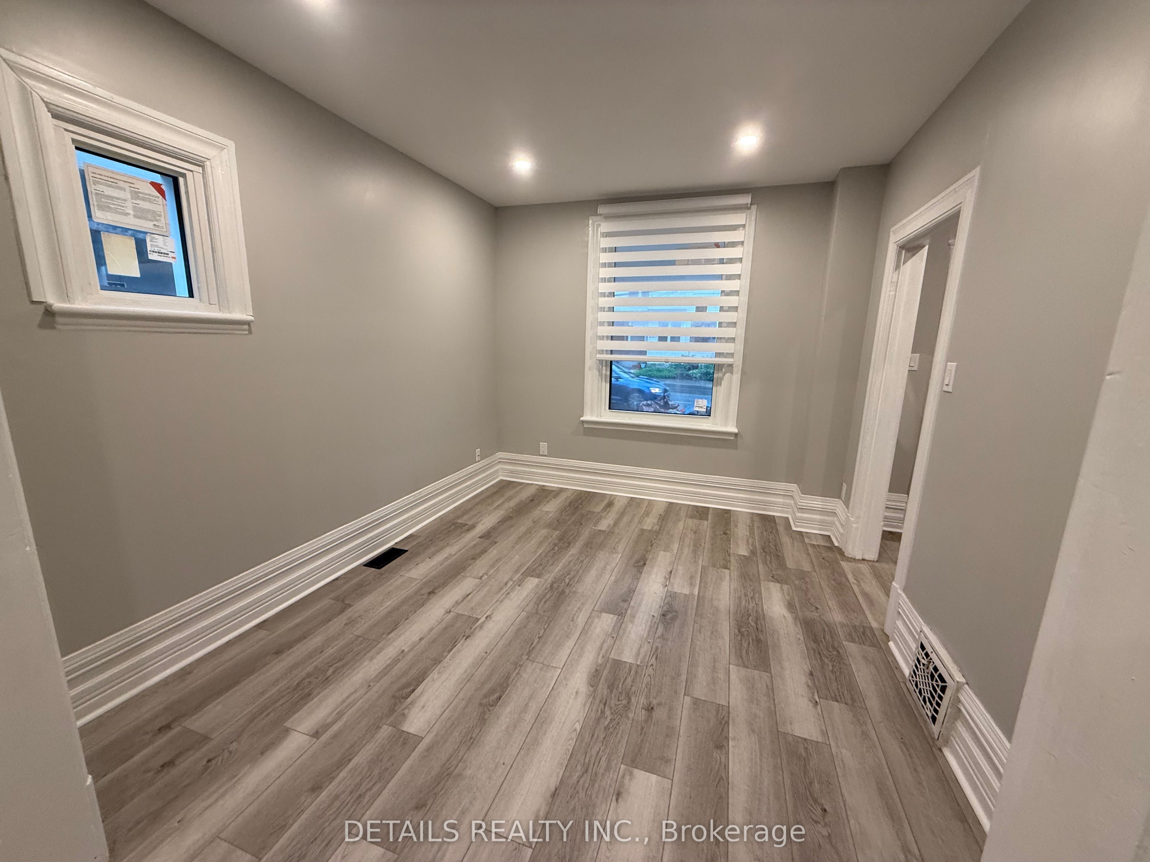 483 Parkdale Avenue Property Photo 3