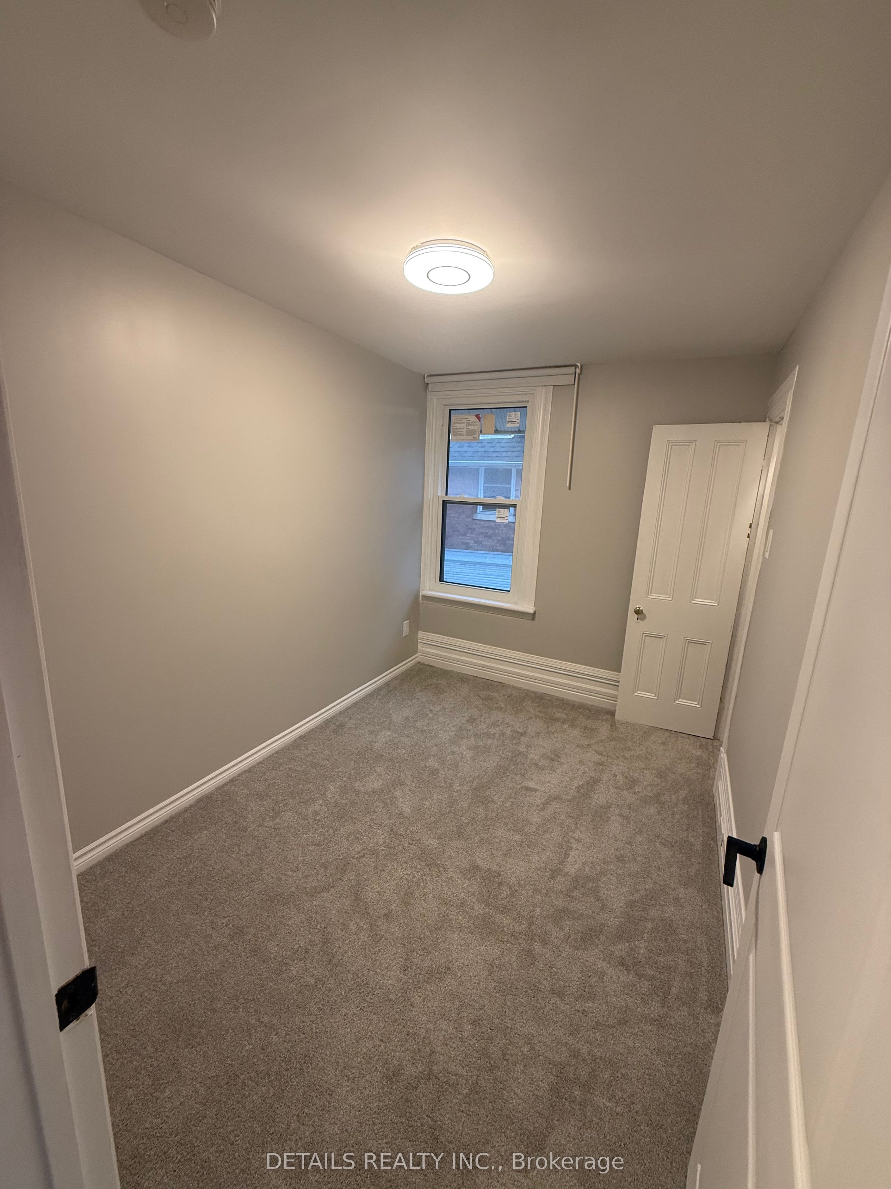 483 Parkdale Avenue Property Photo 13