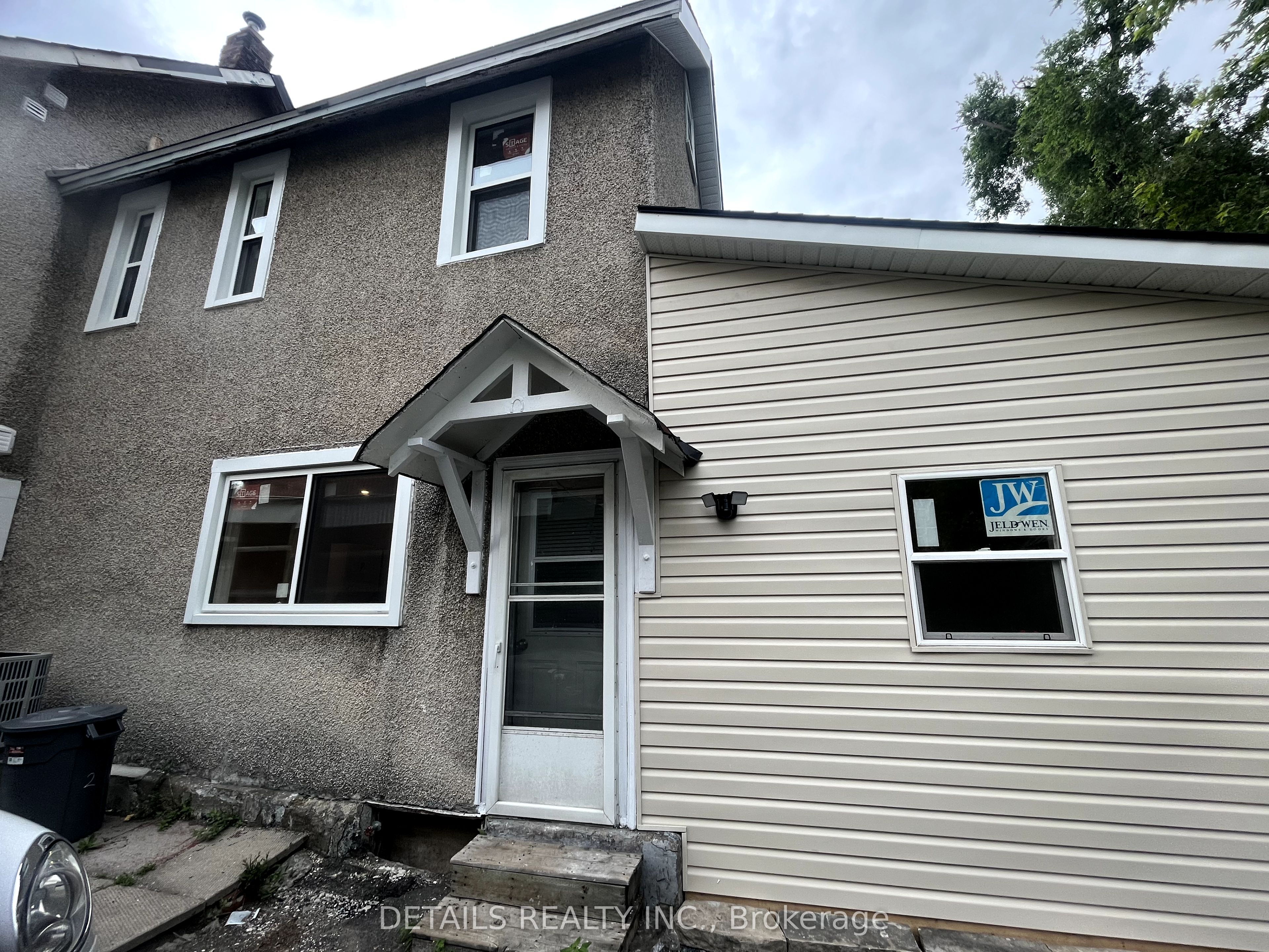 483 Parkdale Avenue Property Photo 16
