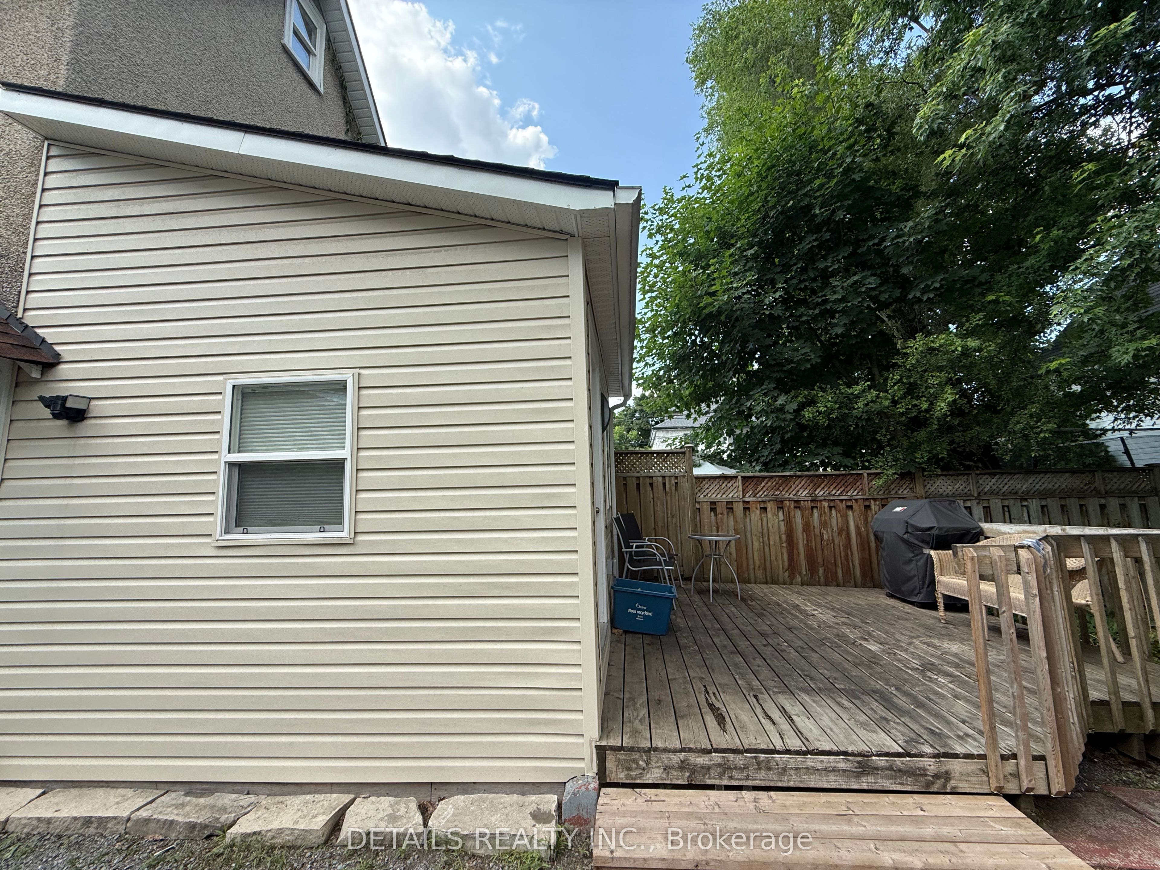 483 Parkdale Avenue Property Photo 17