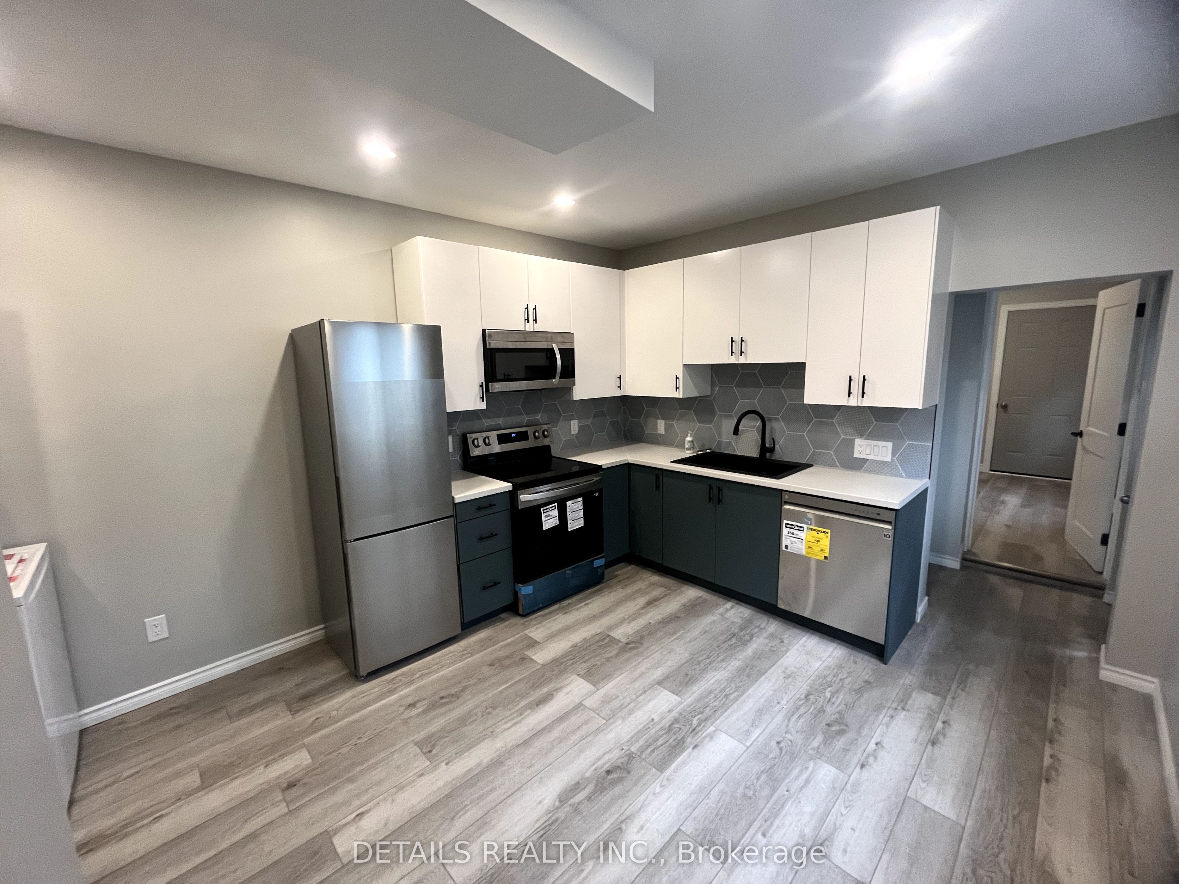 483 Parkdale Avenue Property Photo 18
