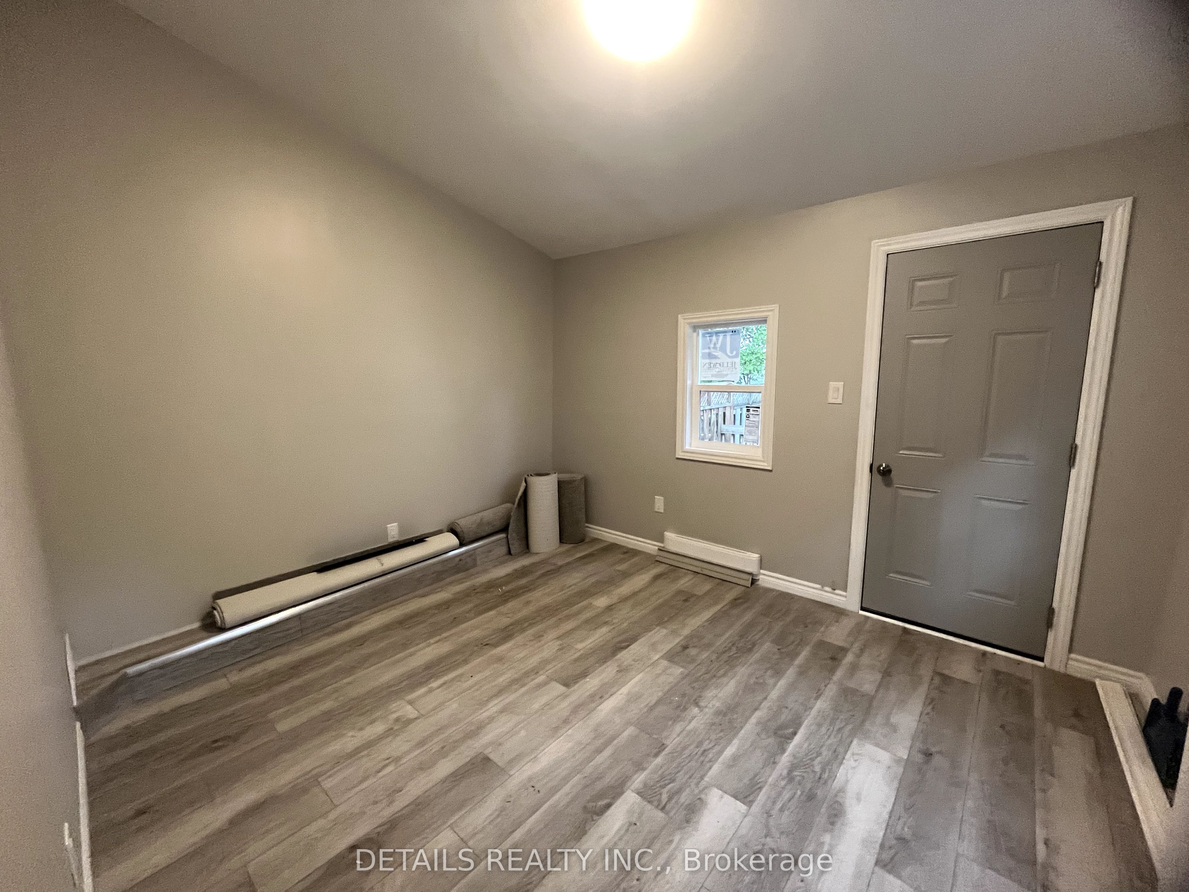 483 Parkdale Avenue Property Photo 21