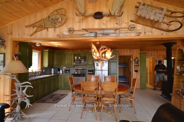 10365 Rabbit Property Photo 33