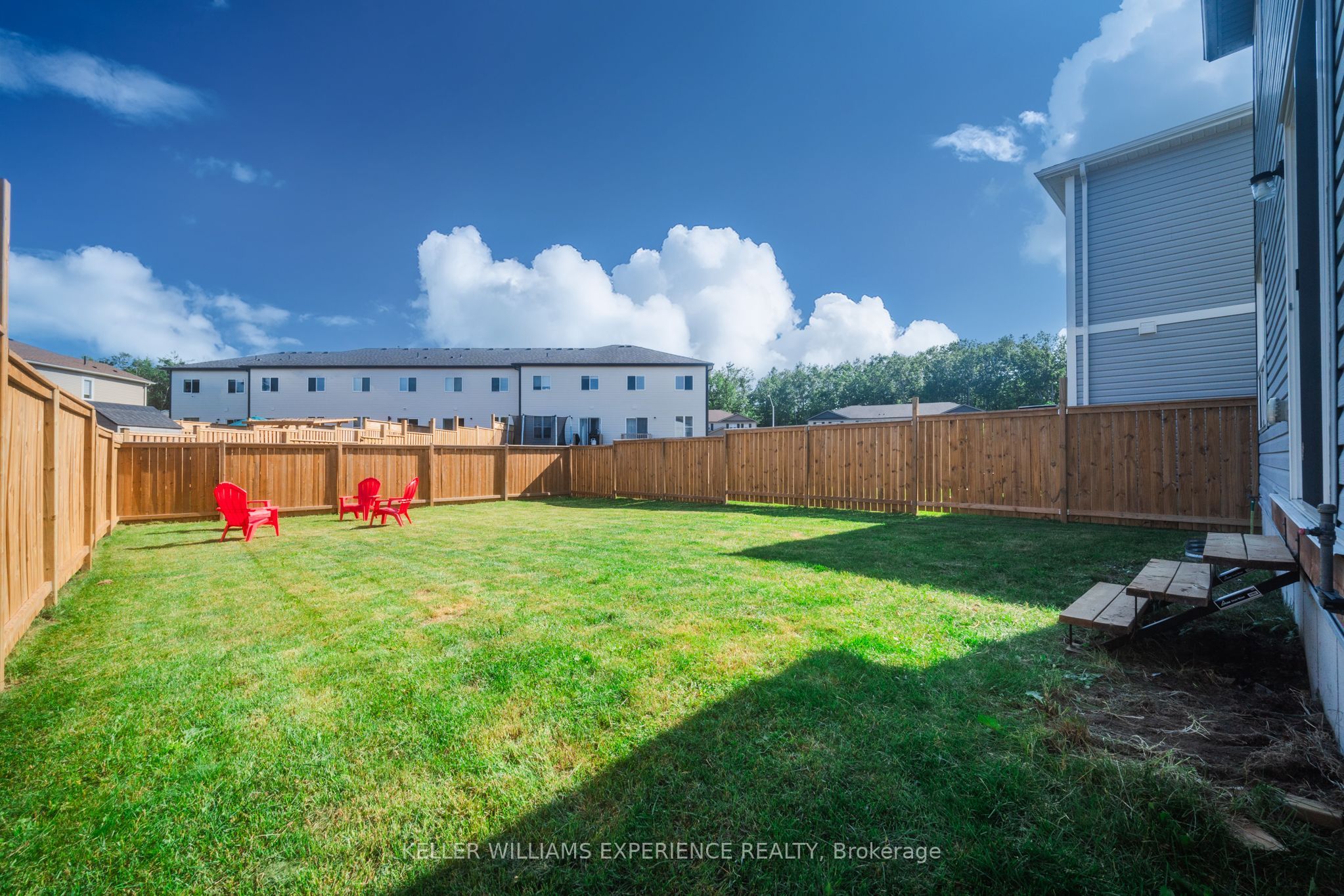 220 Wild Rose Drive Property Photo 8