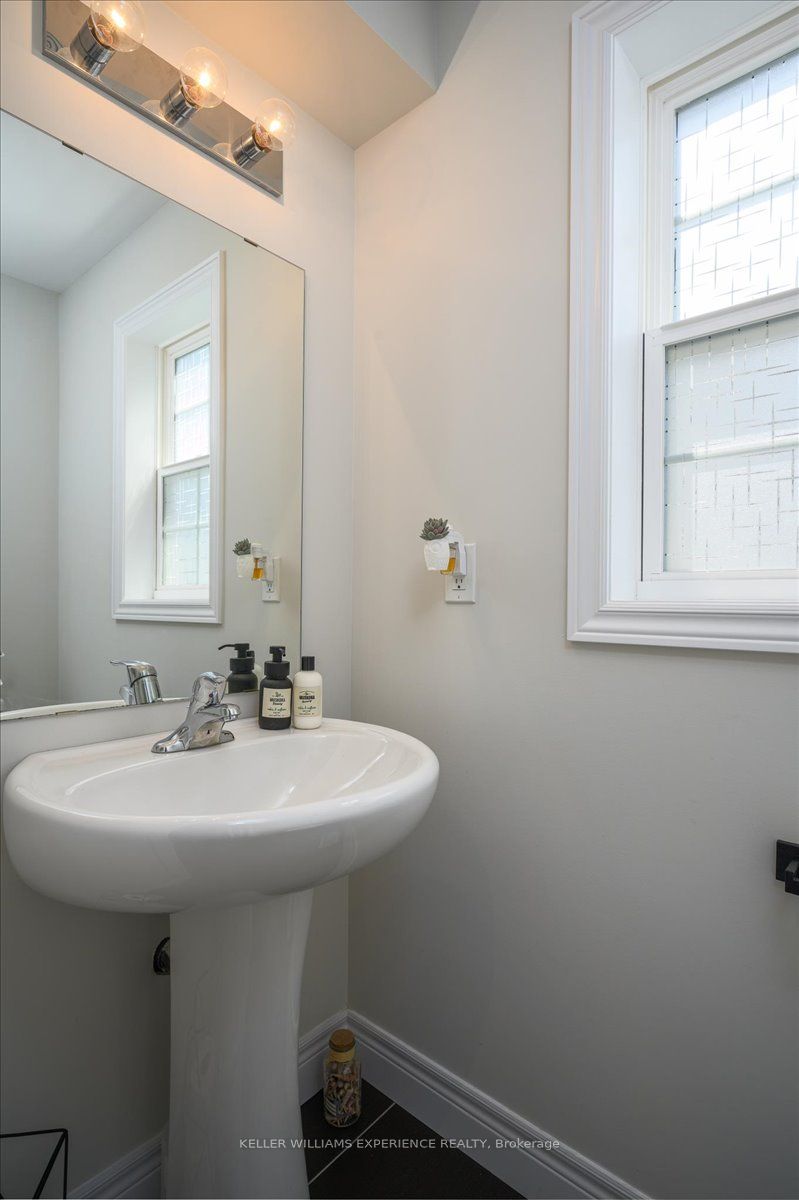 220 Wild Rose Drive Property Photo 27