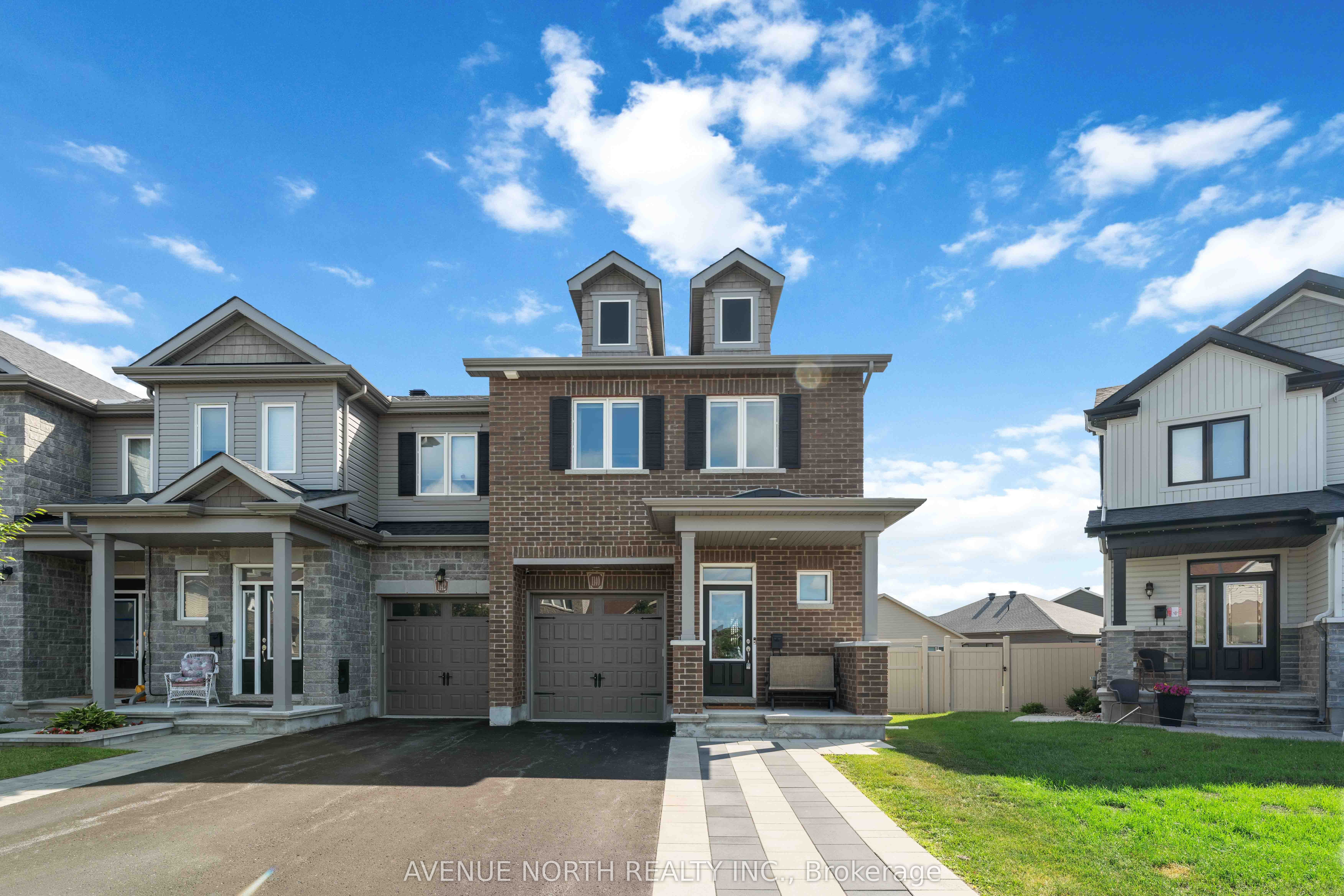 1140 Beckett Crescent Property Photo 2